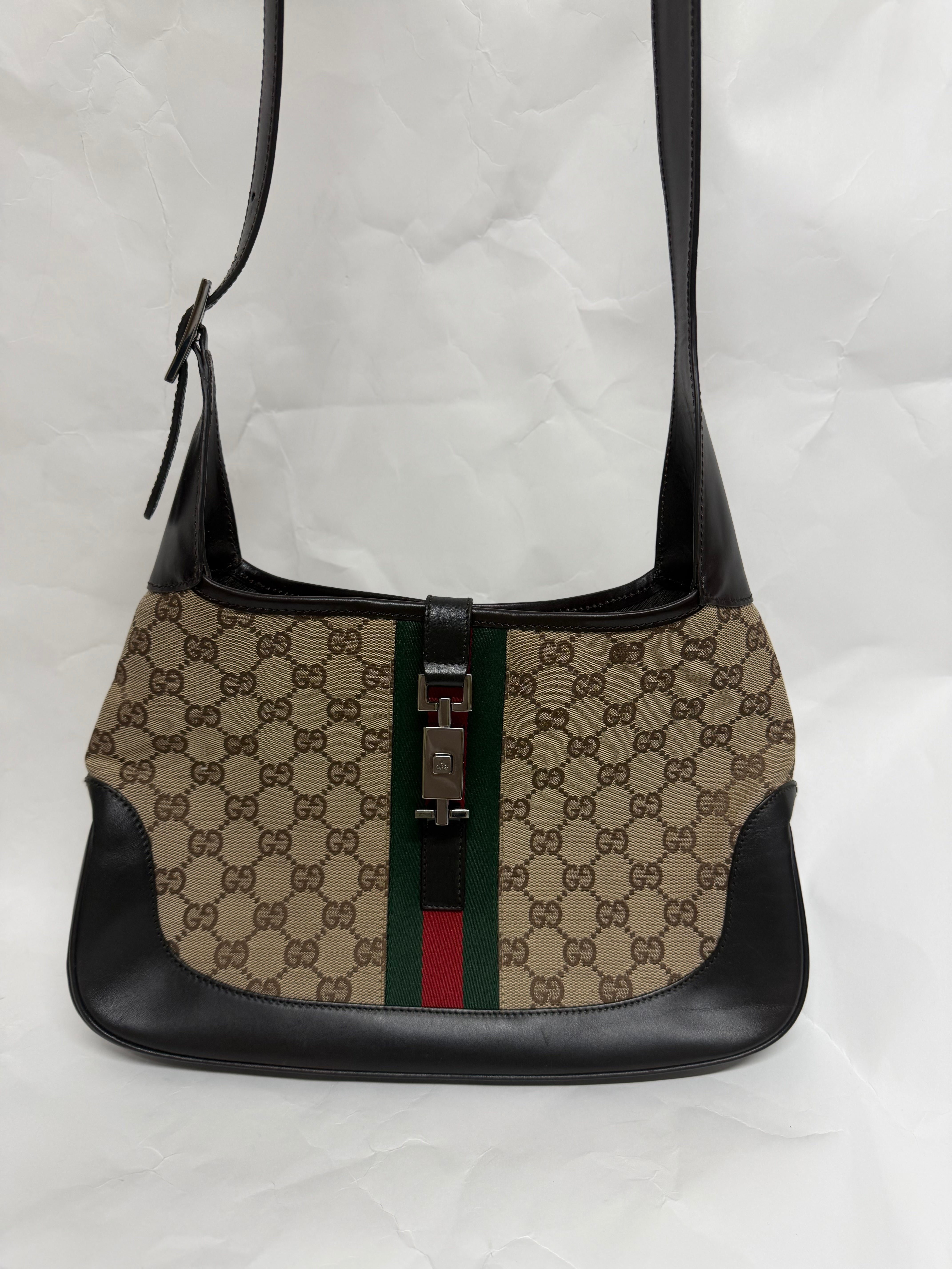 Gucci Jackie GG Canvas Web pequeña con bandolera