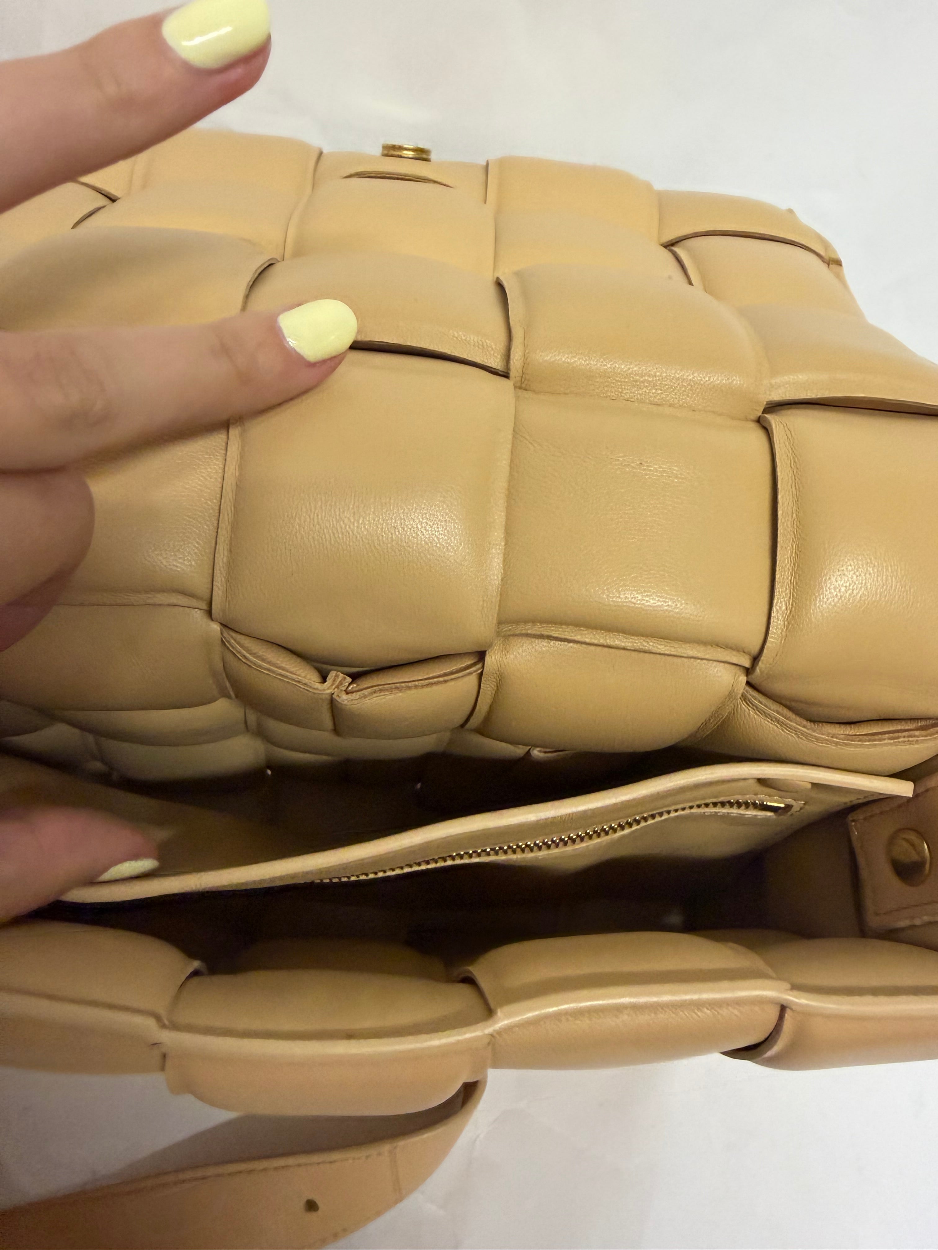 Bottega Veneta Cassette Intrecciato Nude/Beige