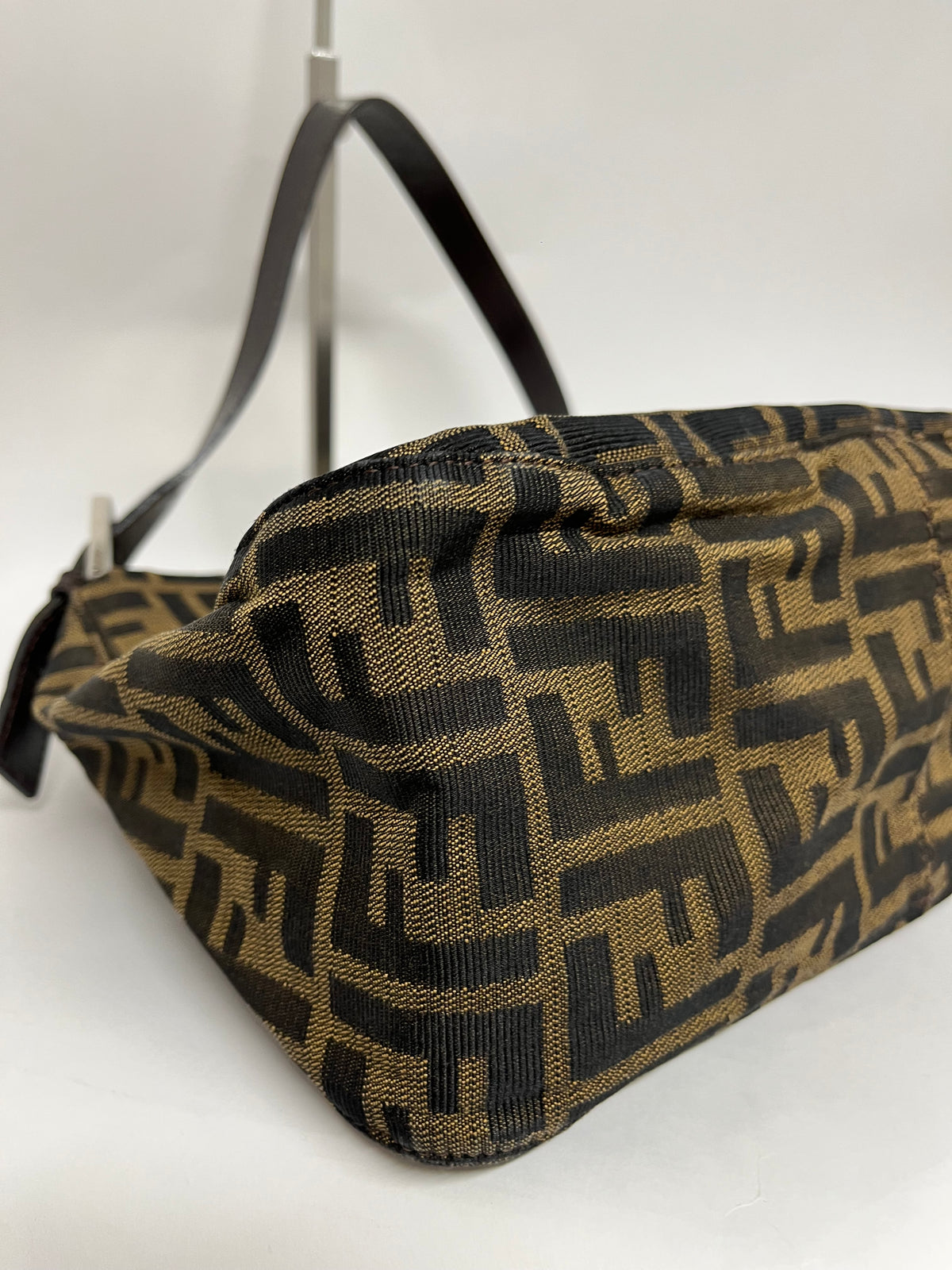 Fendi Mamma Baguette Lona Zucca y Piel Marrón