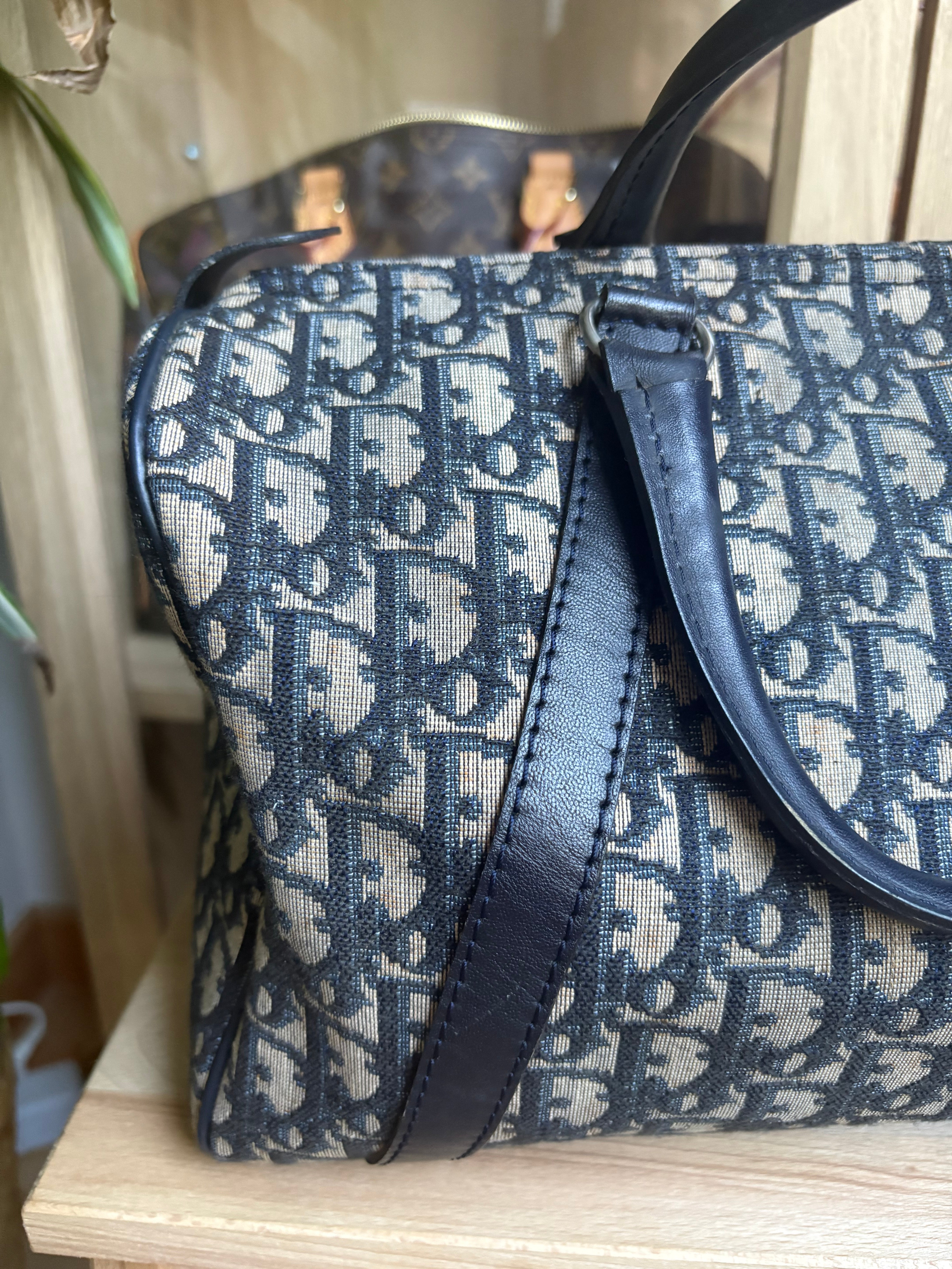 Bolso Dior Trotter Boston monograma Oblique azul marino – Talla 30