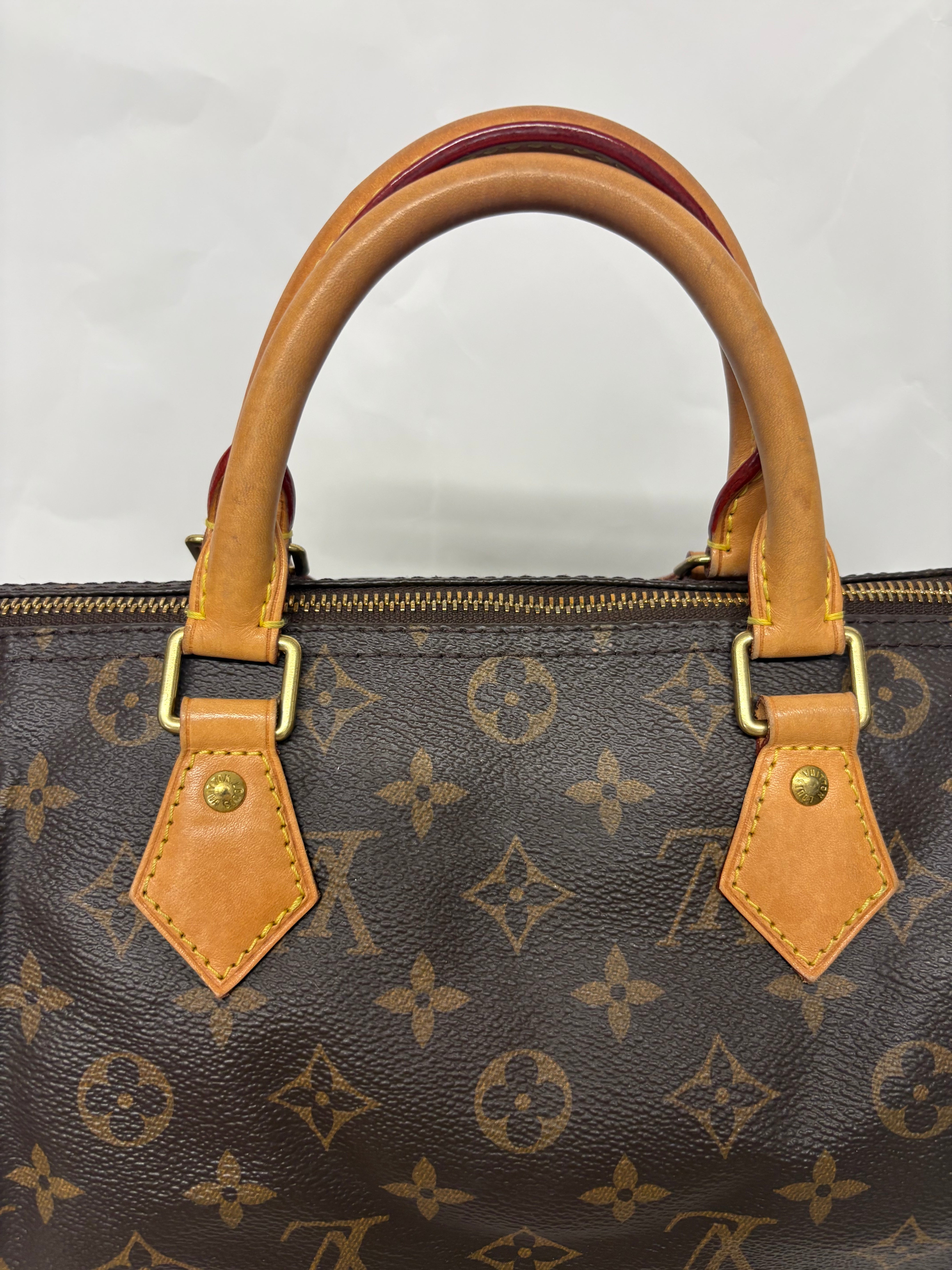 Louis Vuitton speedy 30 grabado CMP con bandolera extra