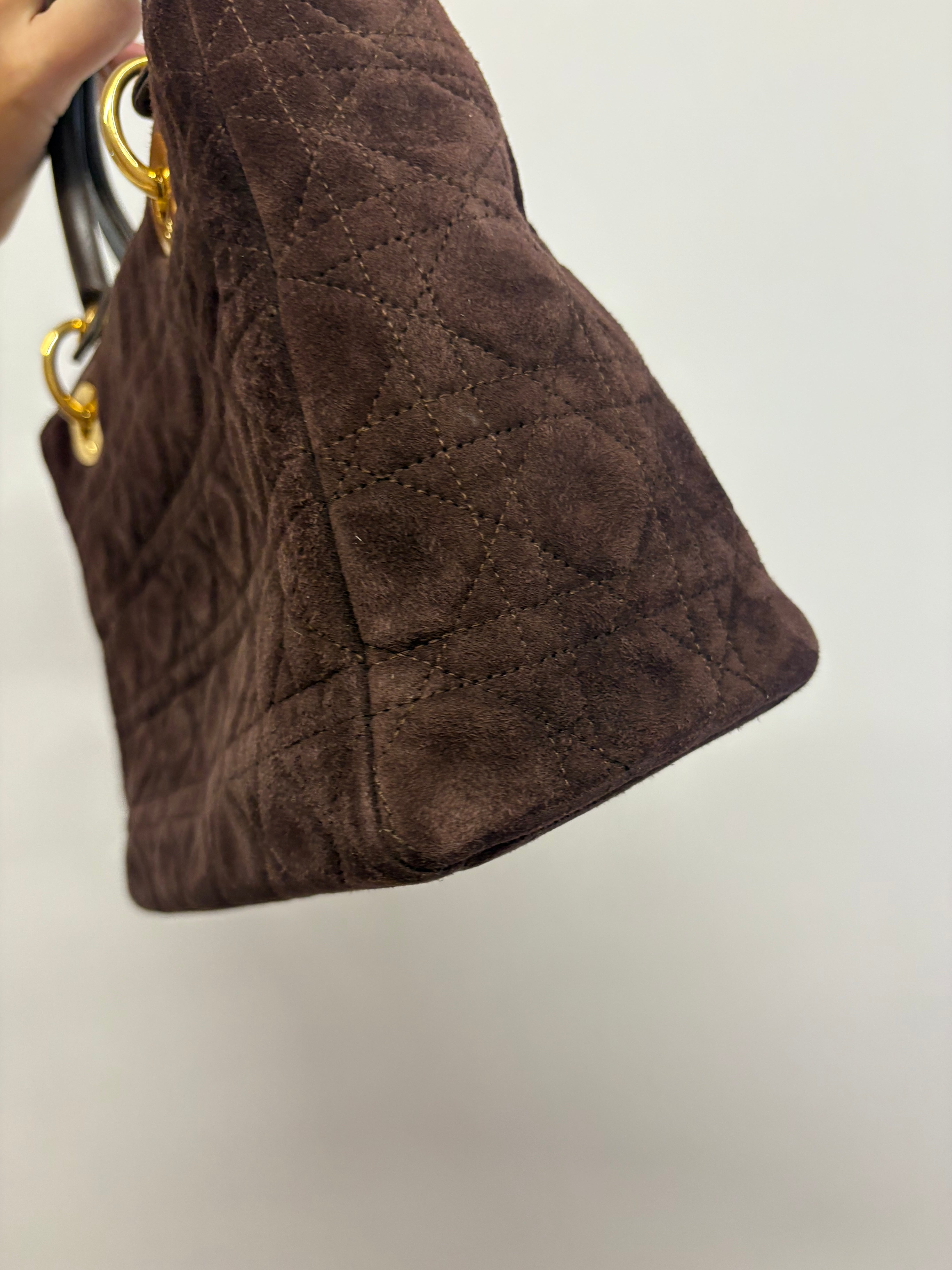 Lady Dior Mediano en Ante Marrón con Bandolera