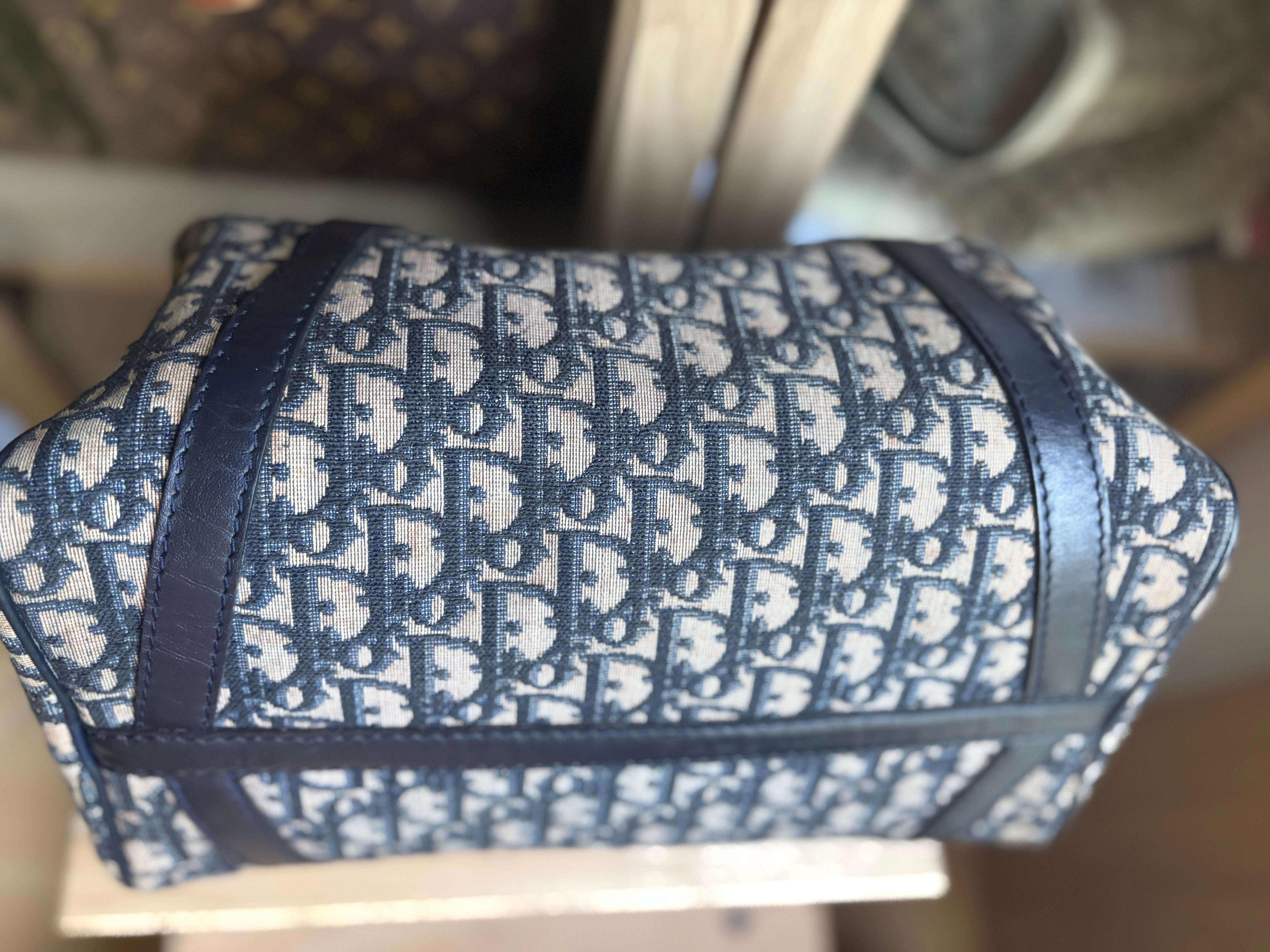 Bolso Dior Trotter Boston monograma Oblique azul marino – Talla 30