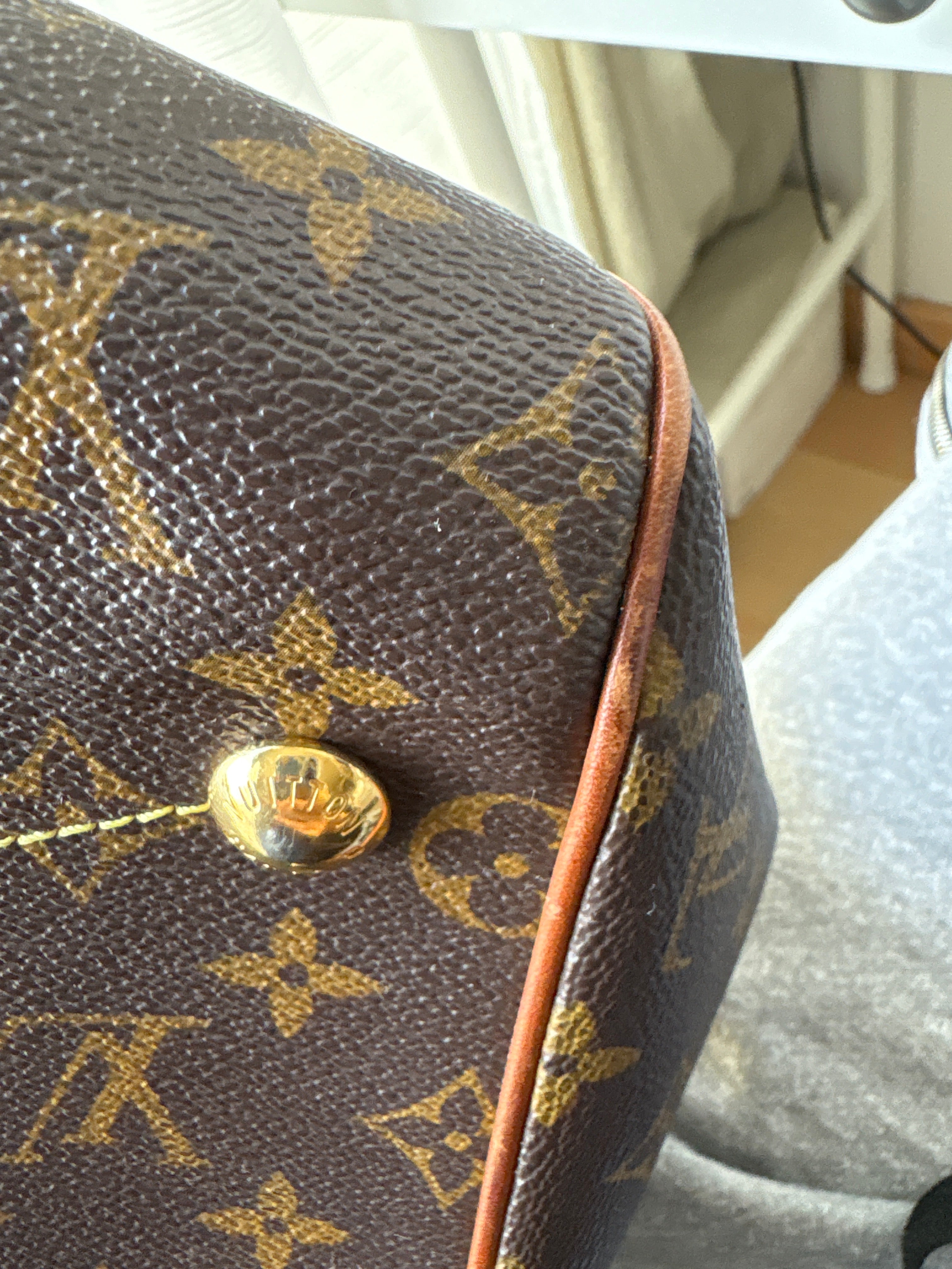 Louis Vuitton Tivoli GM Monogram