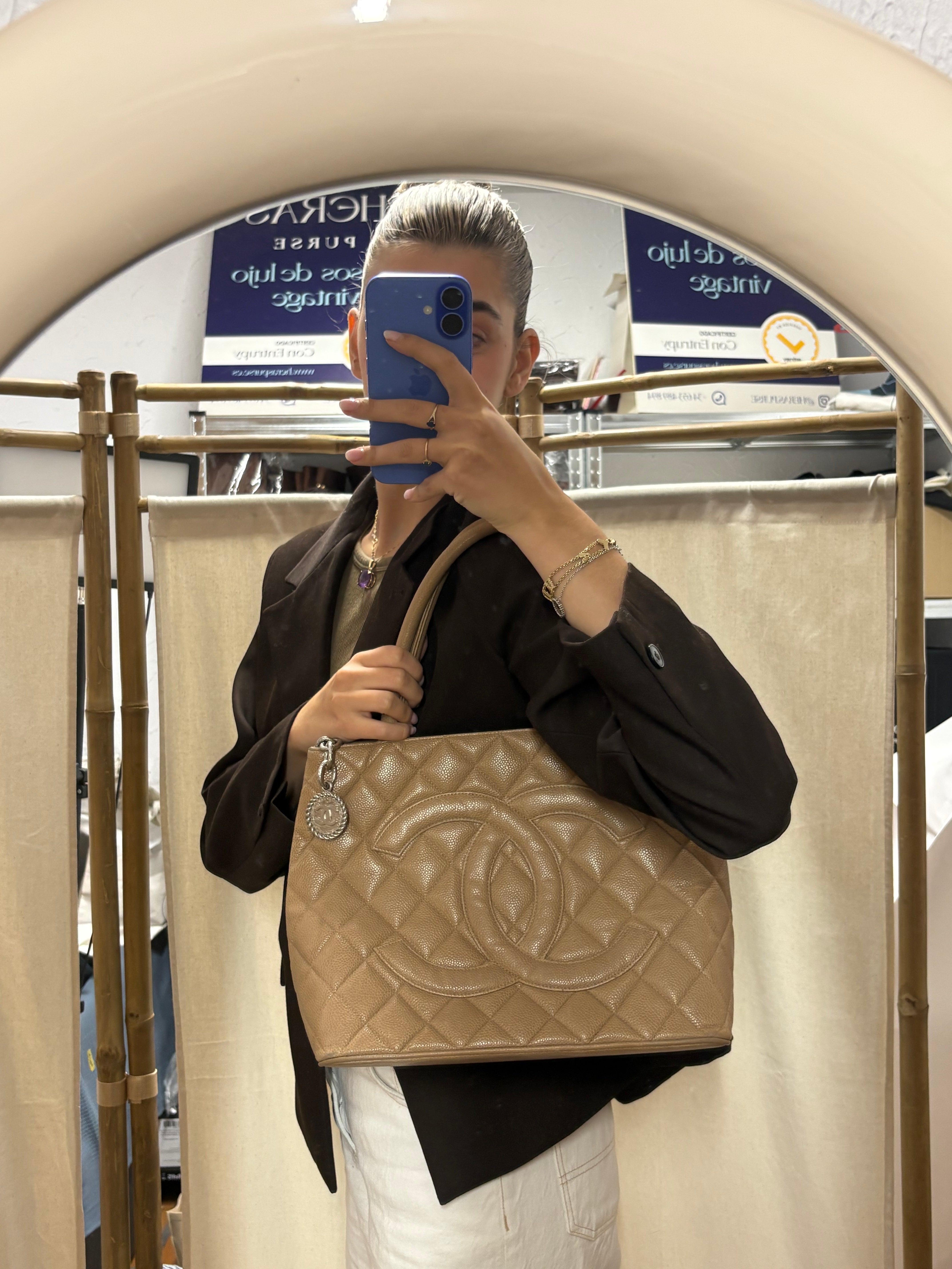 Chanel cambon tote caviar beige mediana