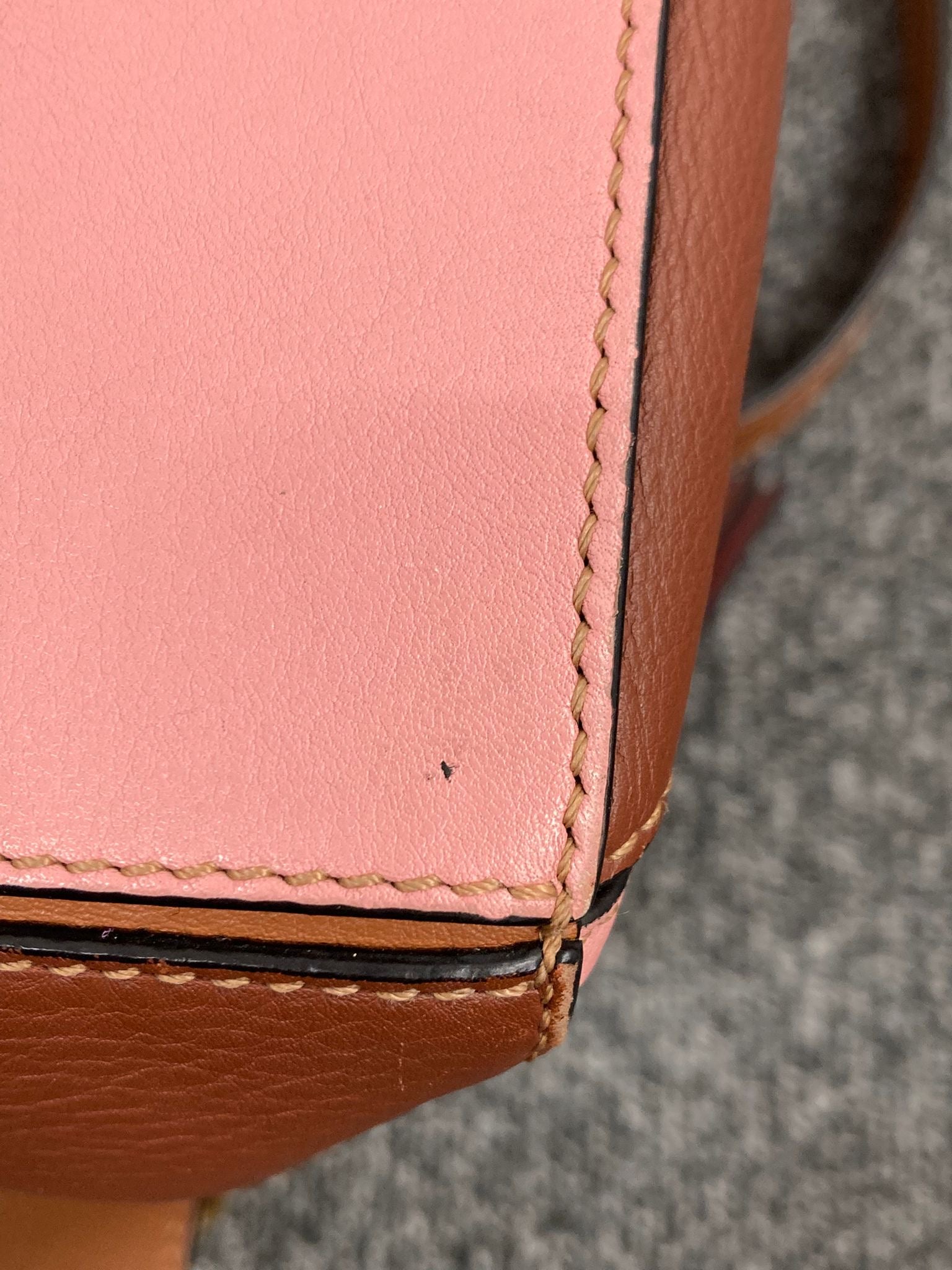 Loewe Puzzle Small tricolor en piel marrón y rosa