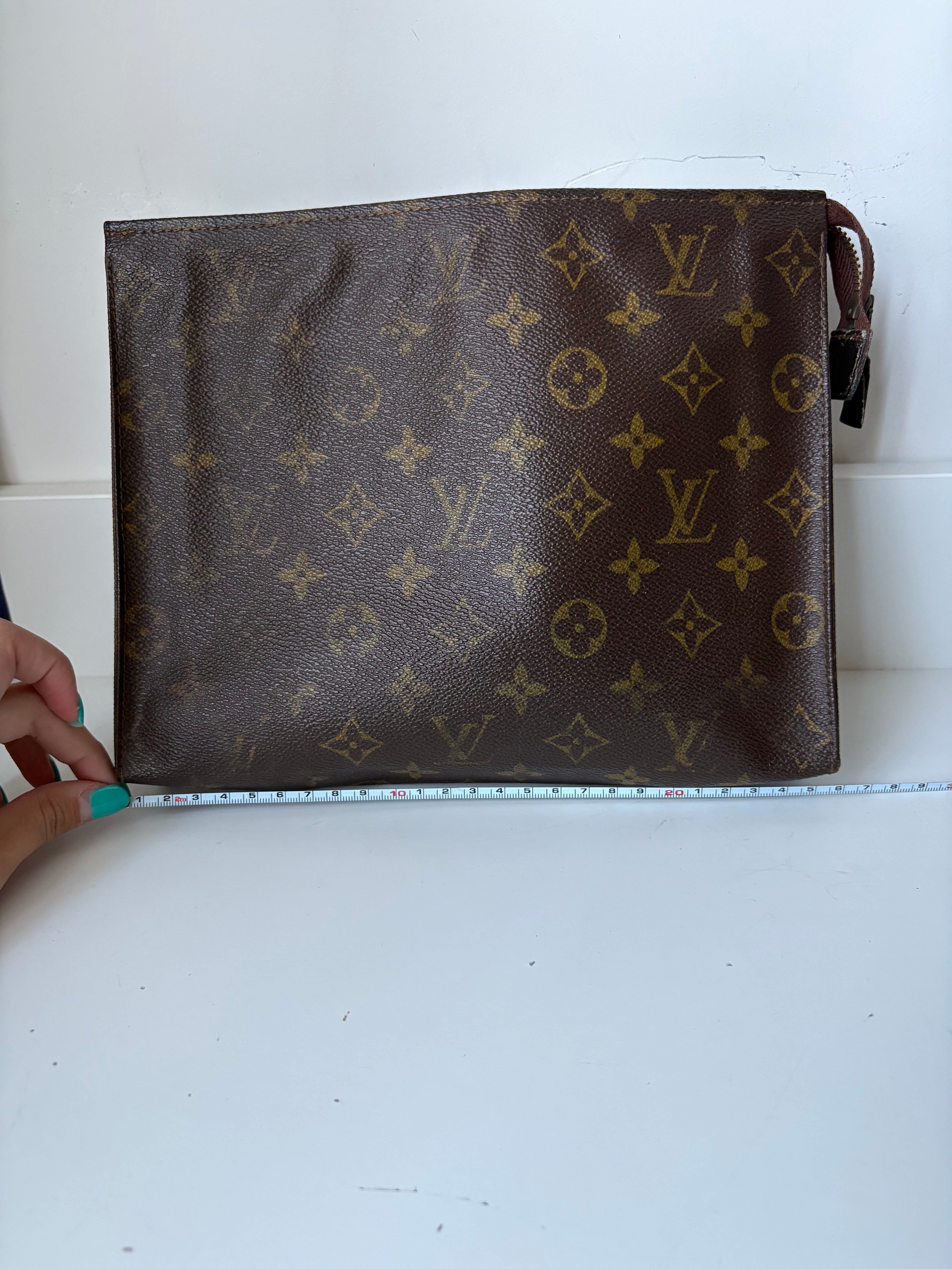 Louis Vuitton Pochette Toilette 26 Monogram – neceser vintage de colección