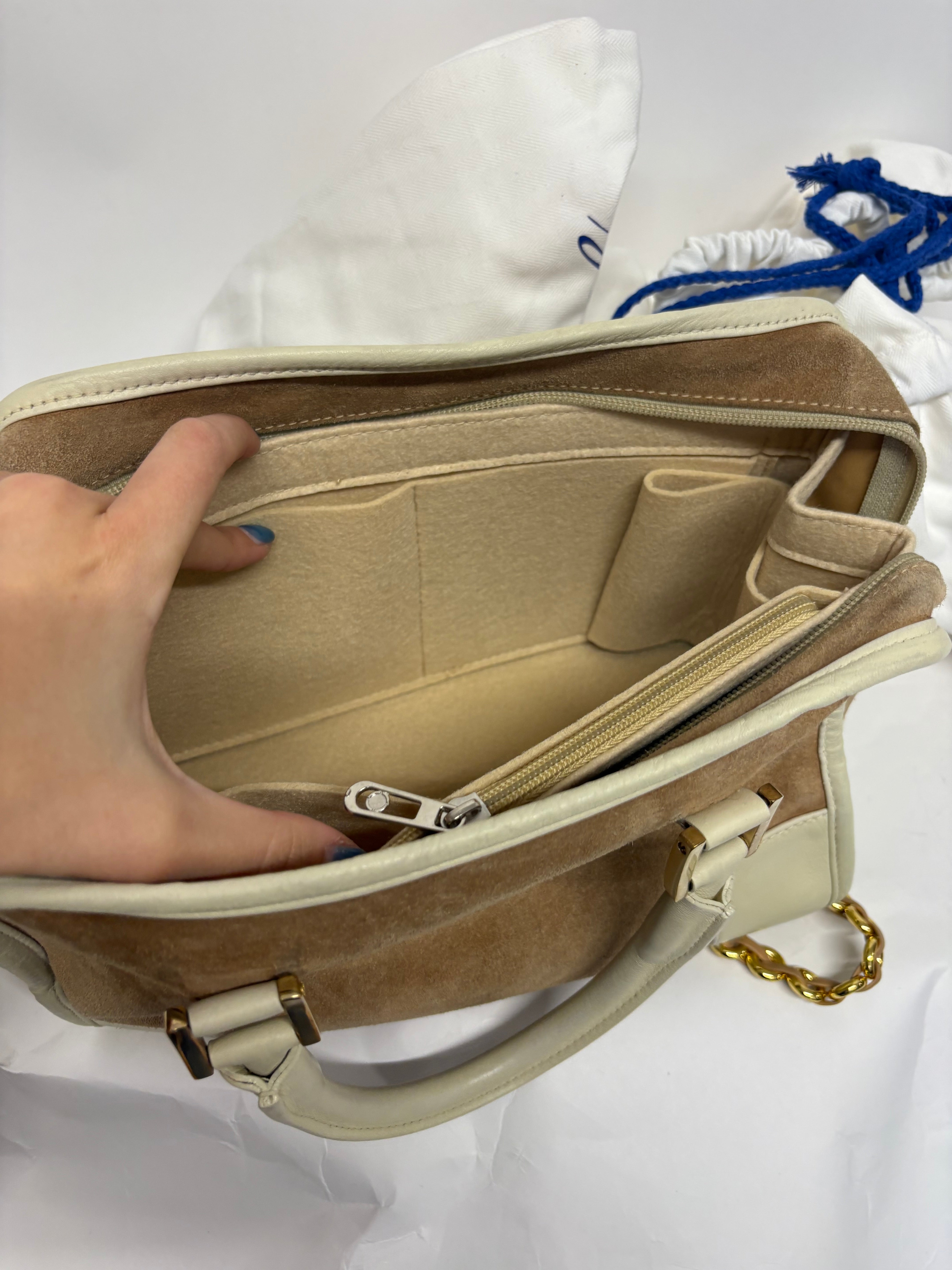 Loewe Amazona 28 blanco y ante oro 2 bandoleras