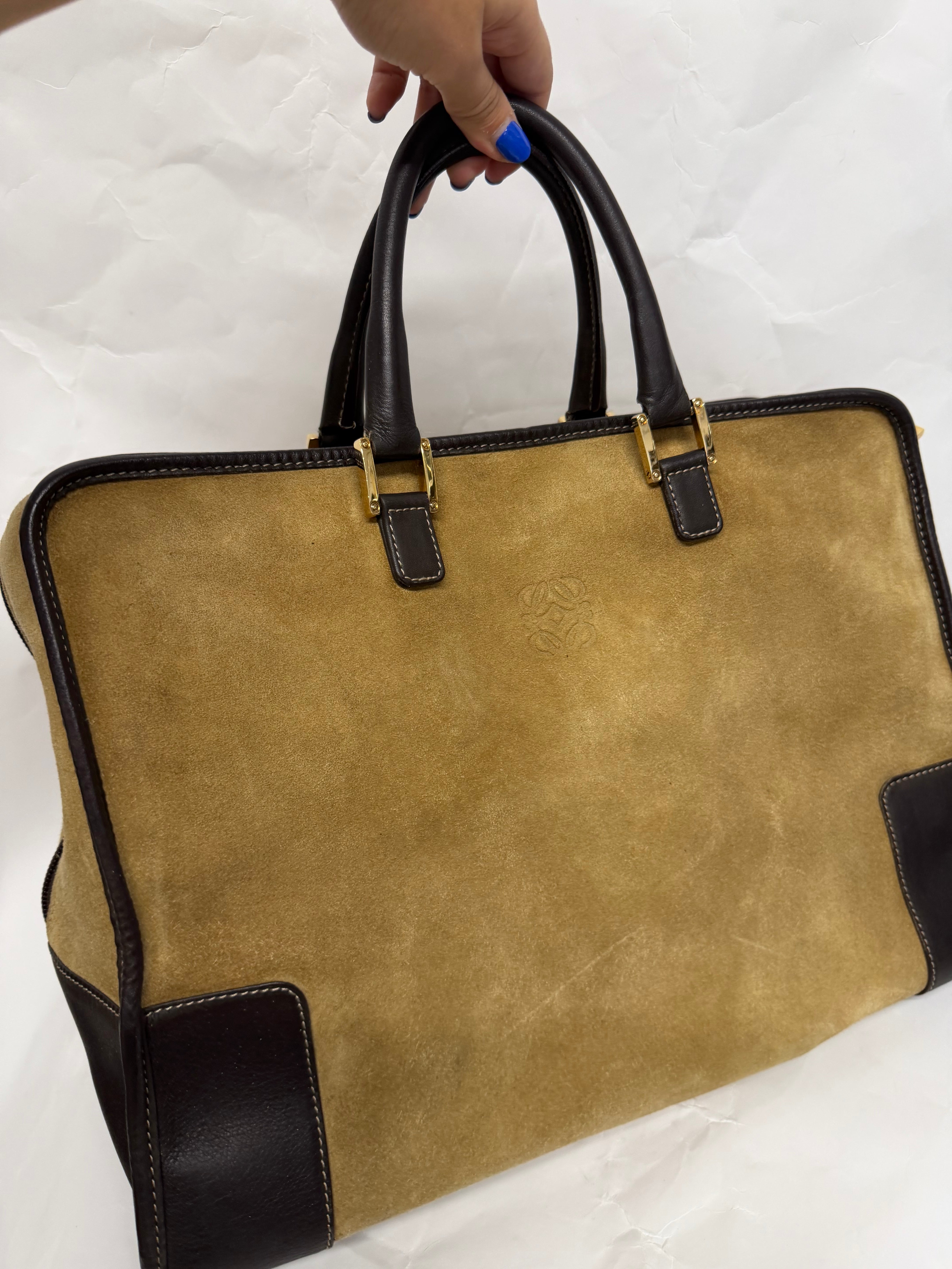 Loewe Amazona 36 | Ante Oro