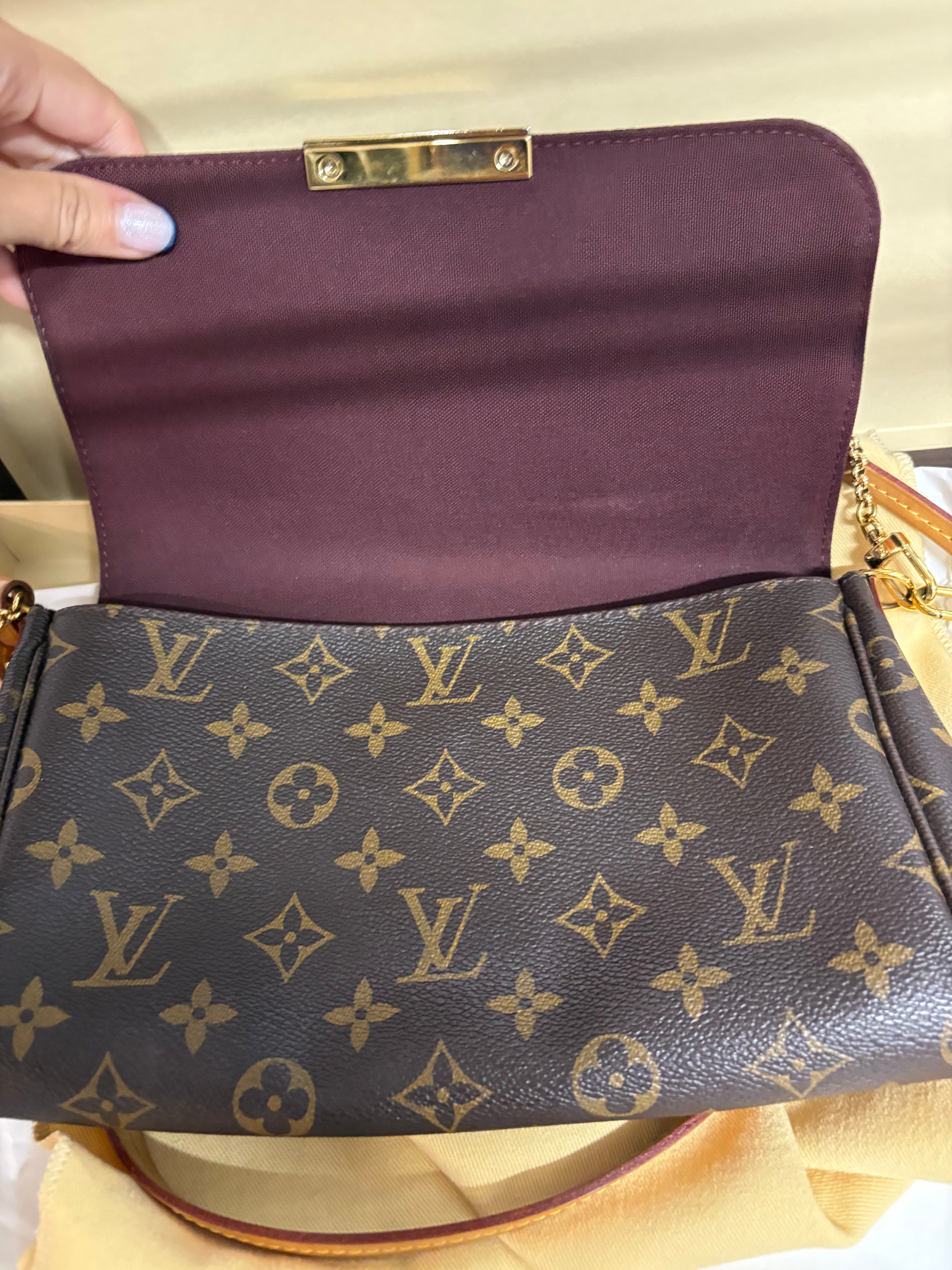 Louis Vuitton Favorite MM Monogram M40718