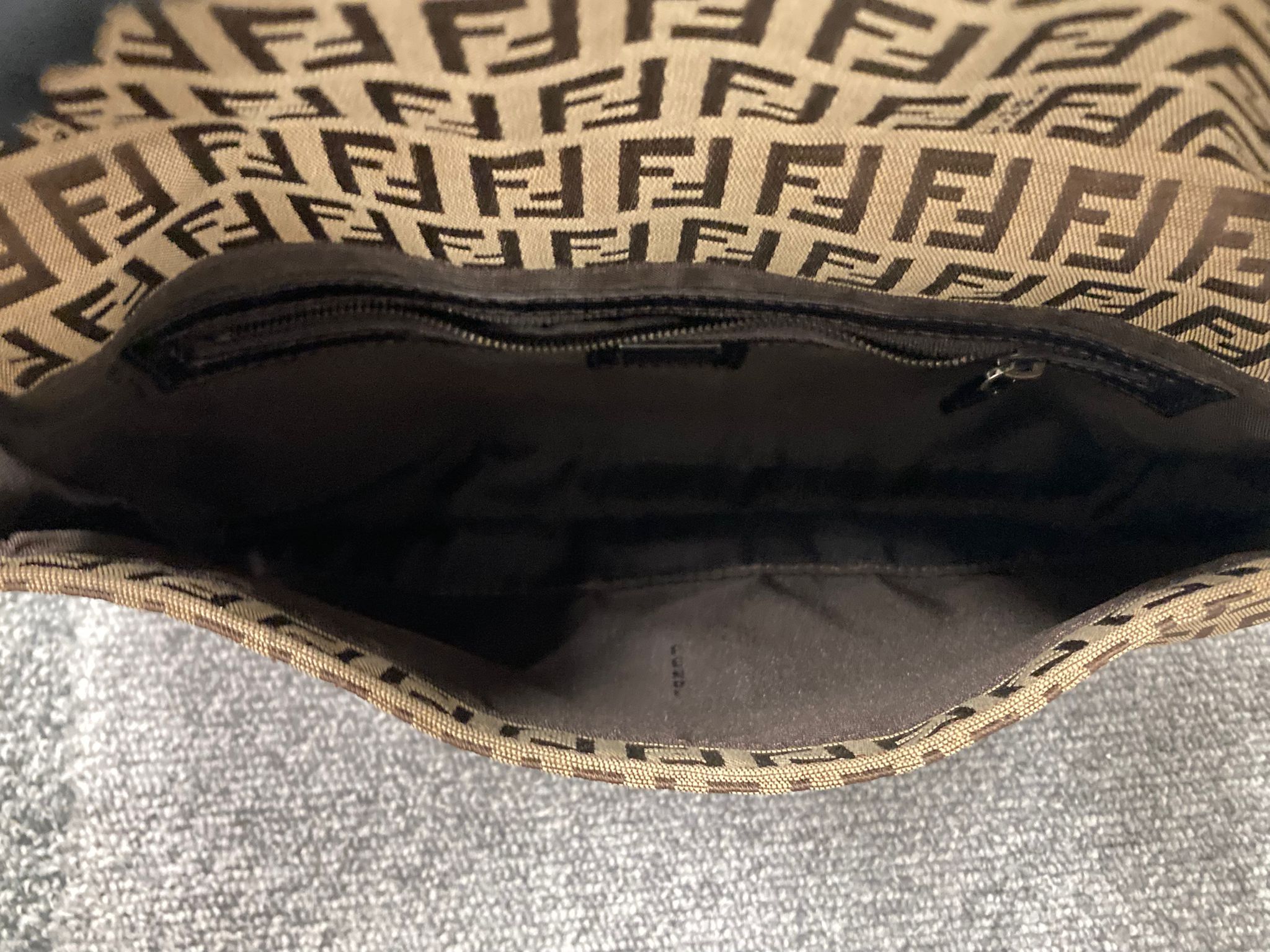 Fendi baguette marrón vintage