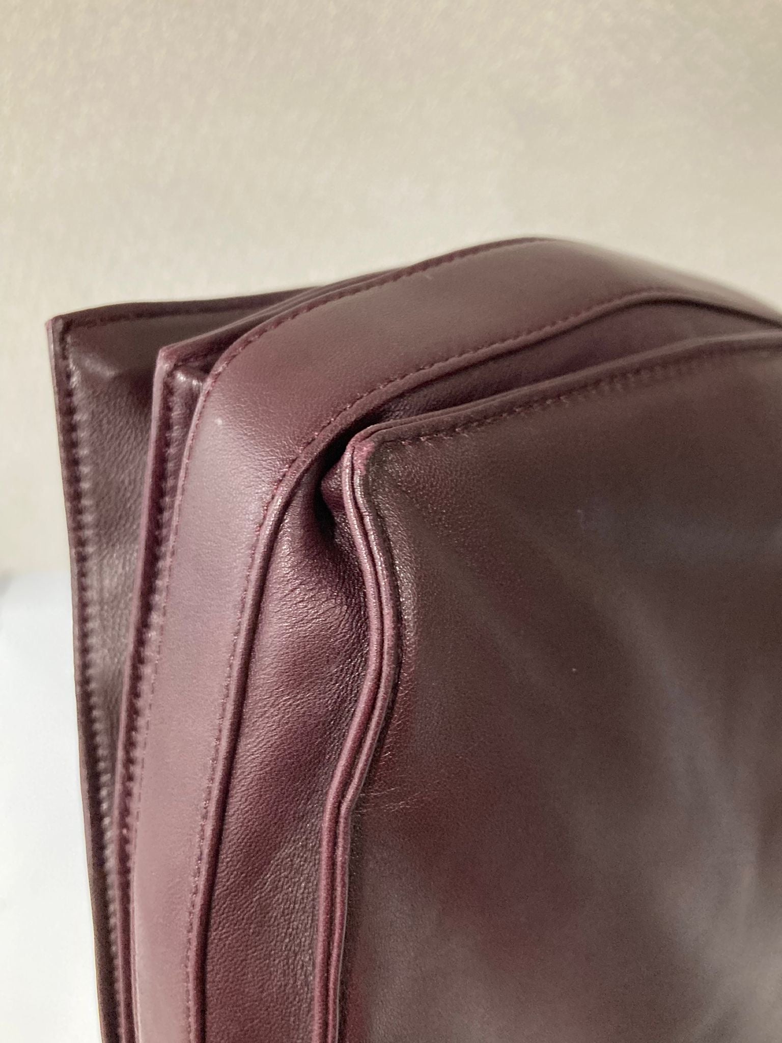 Loewe Flamenco Mediano burdeos Bandolera Piel Napa de Cordero