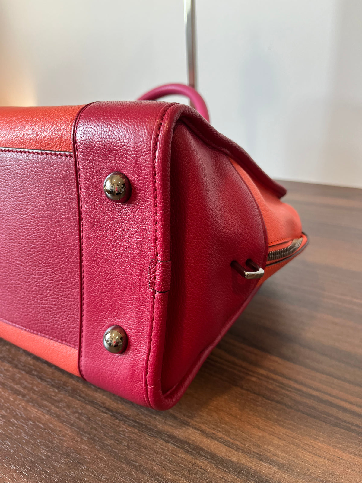 Loewe Amazona 36 Piel de Cabra Tricolor Coral, Rosa y Rojo