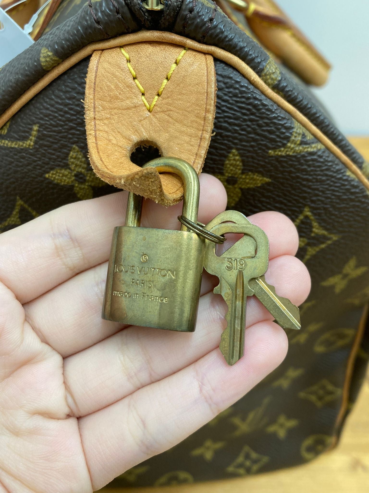 Louis Vuitton Speedy 35 monogram canvas