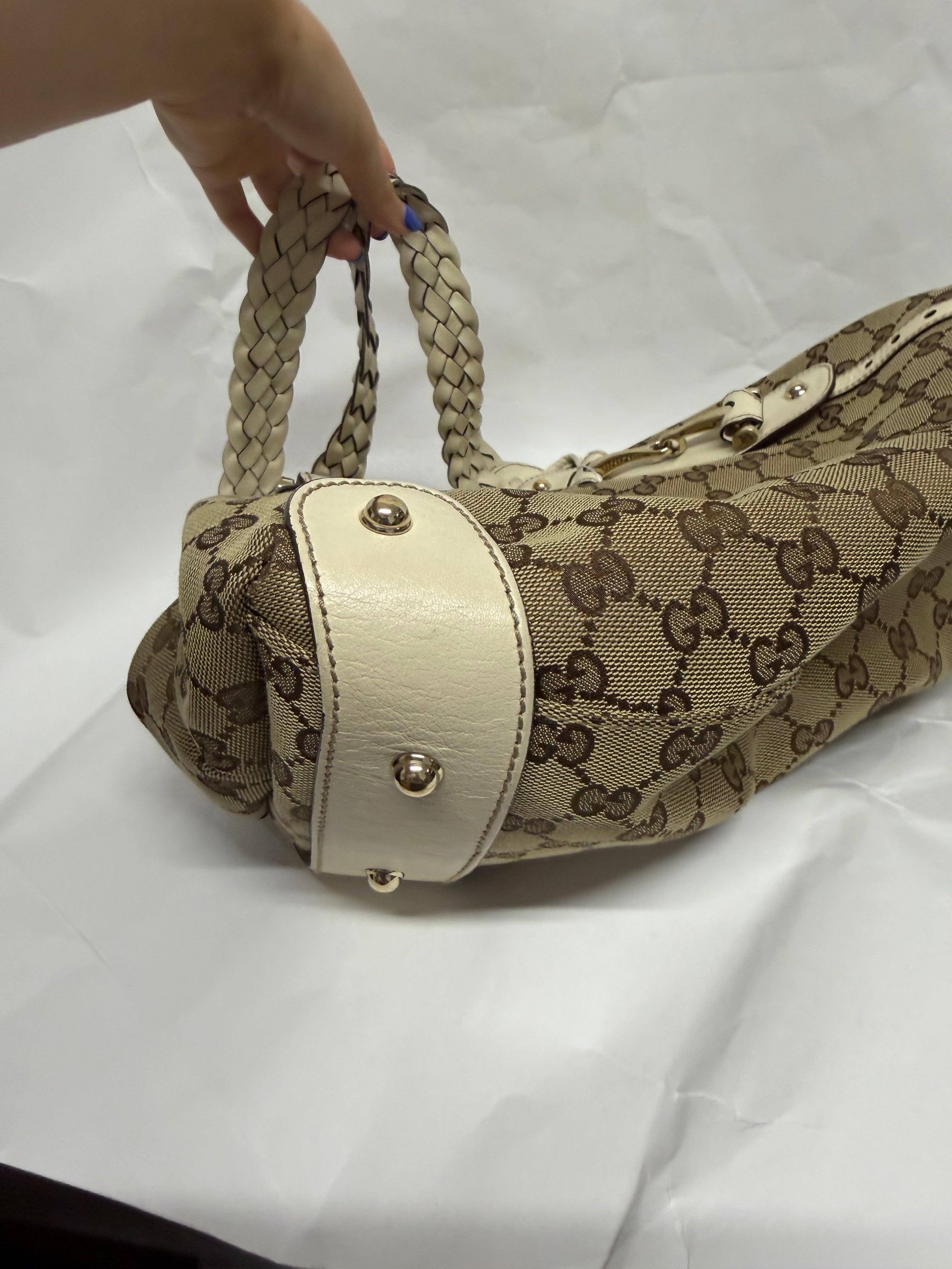 Gucci GG Canvas Horsebit Pelham Shoulder Bag | White