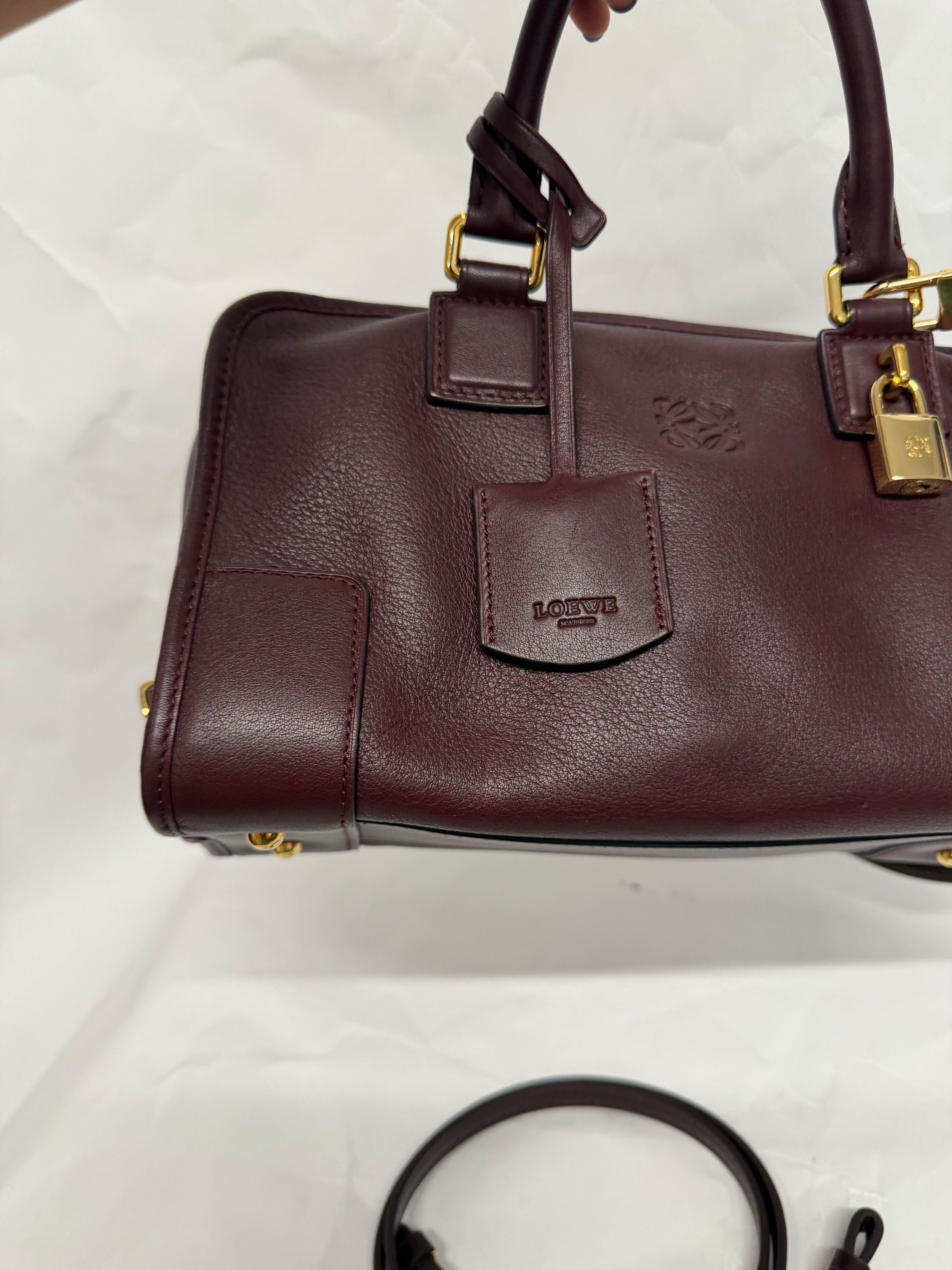 Loewe amazona burdeos oscuro 28 con 2 bandoleras