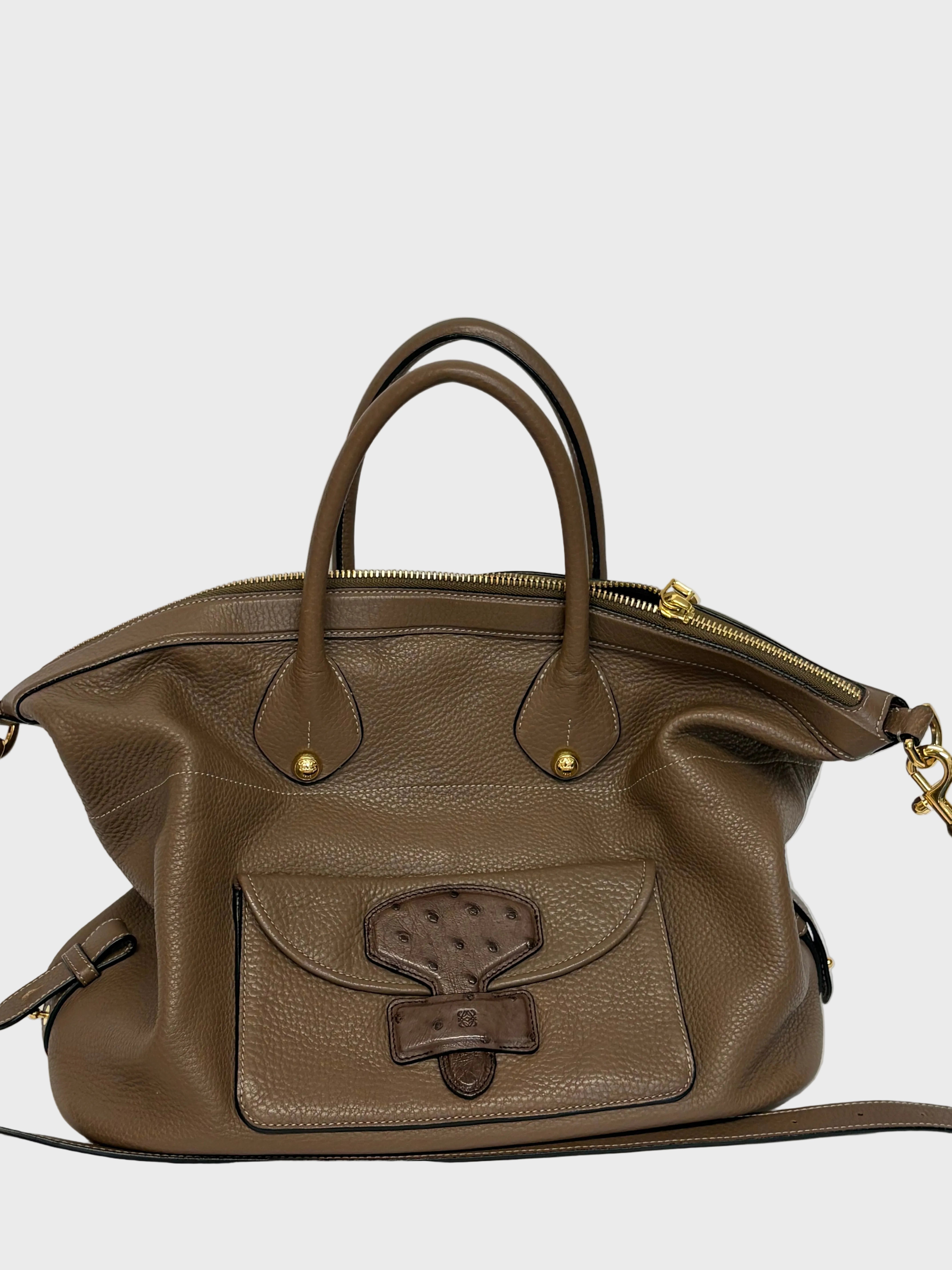 LOEWE Boston Bag Ostrich Pocket Edition grande camel