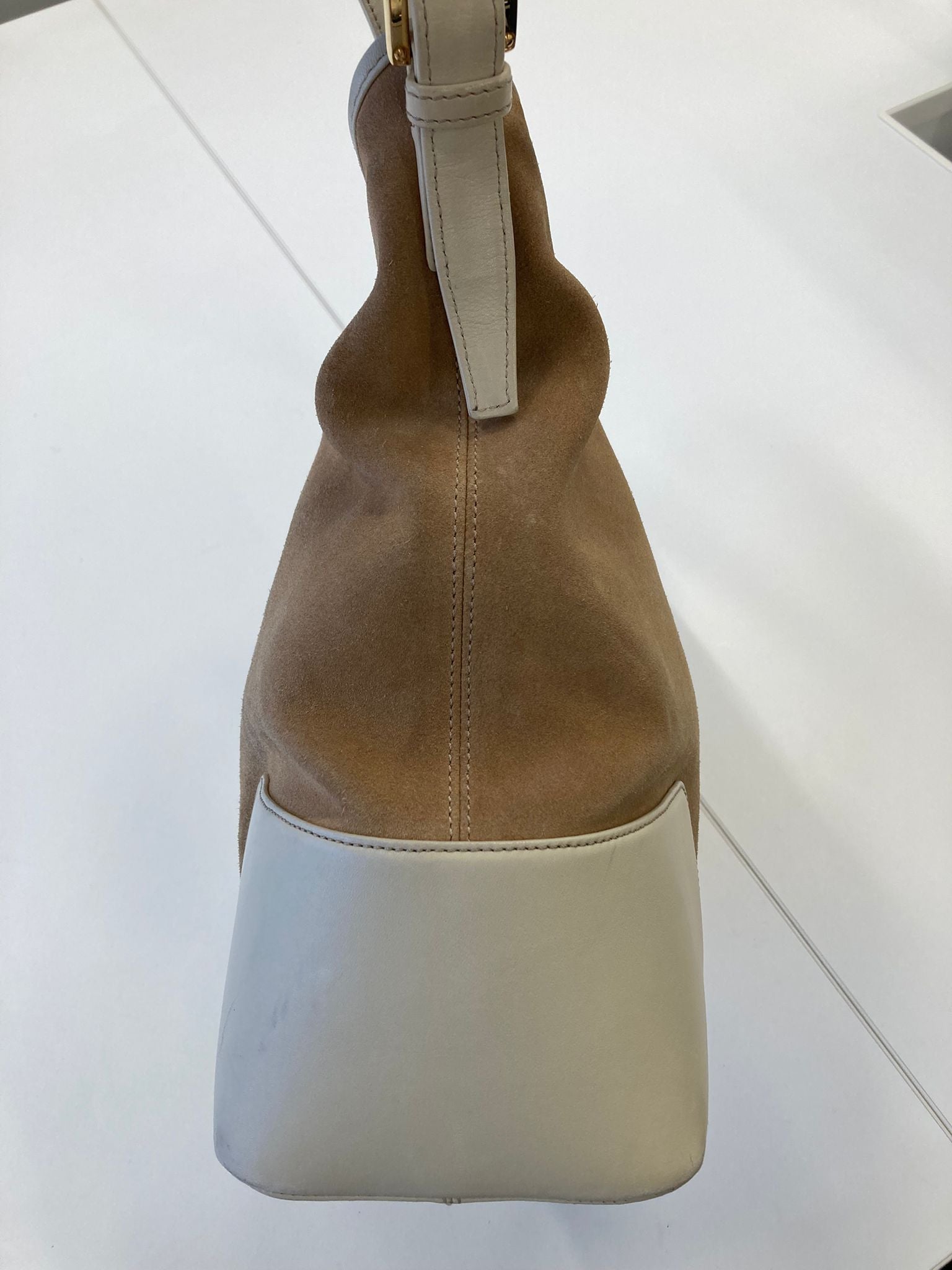 Loewe hombro ante vintage blanco