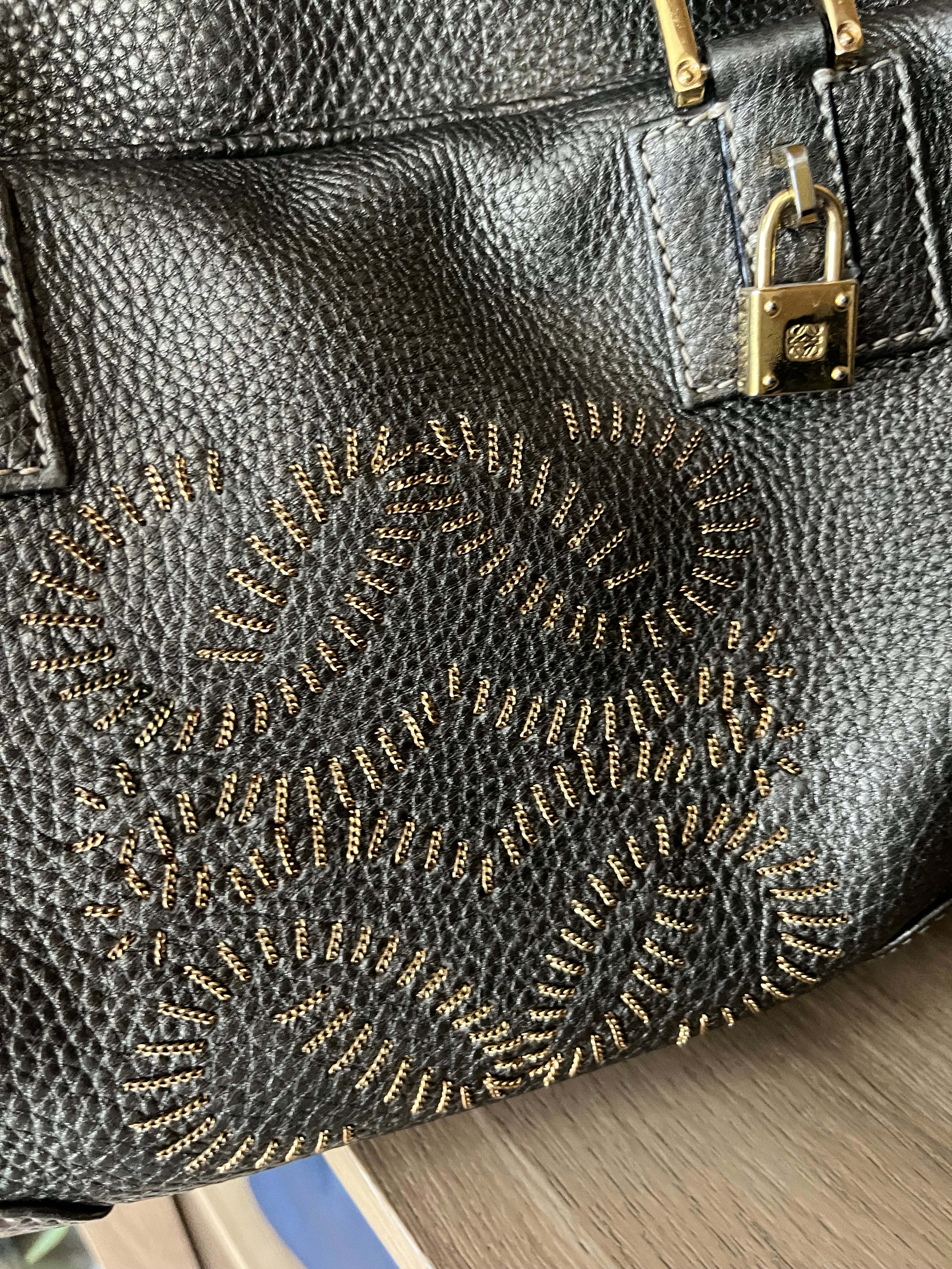 Loewe amazona 35 gris plata