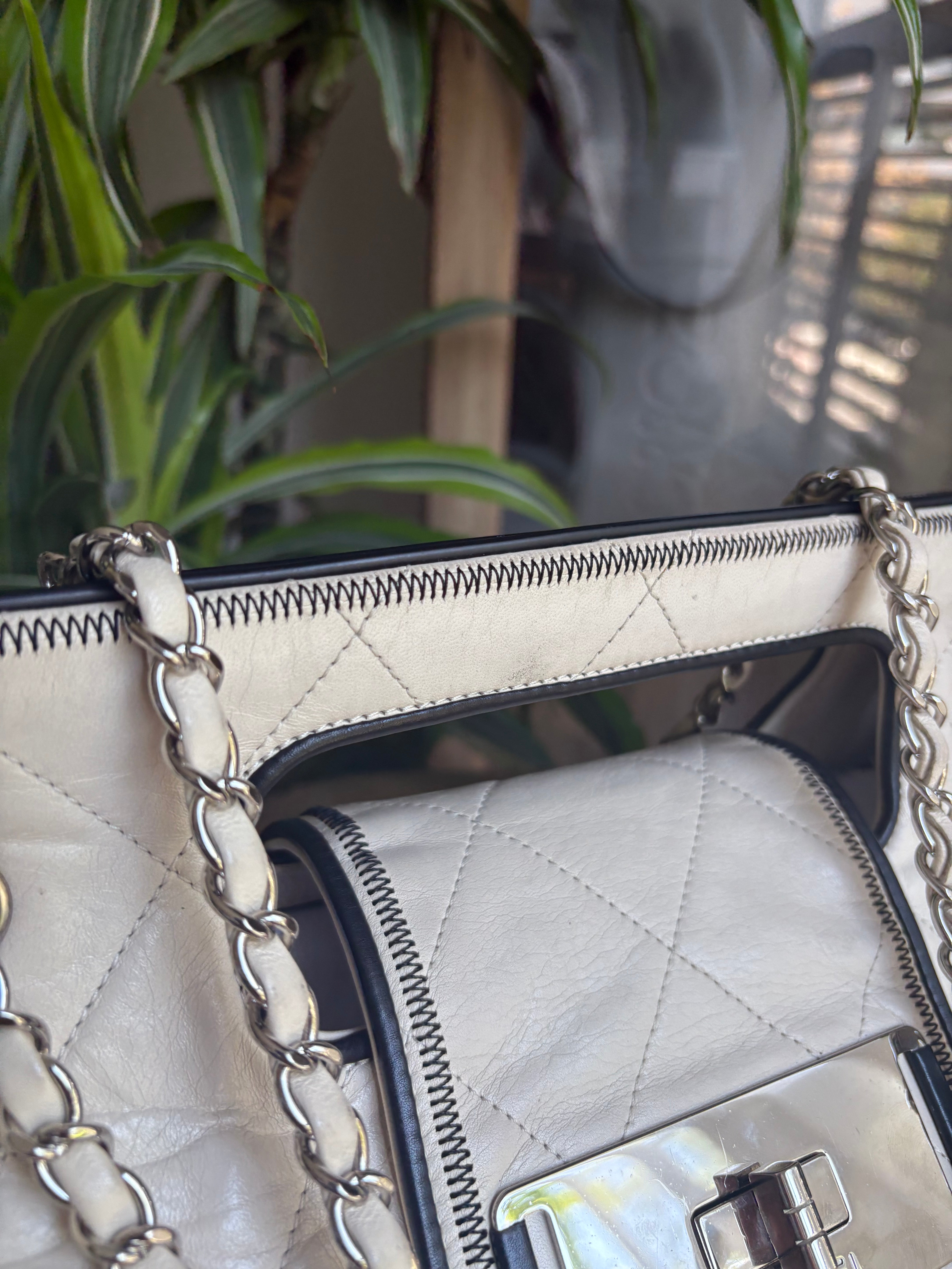 CHANEL - Reissue Accordion Flap blanco