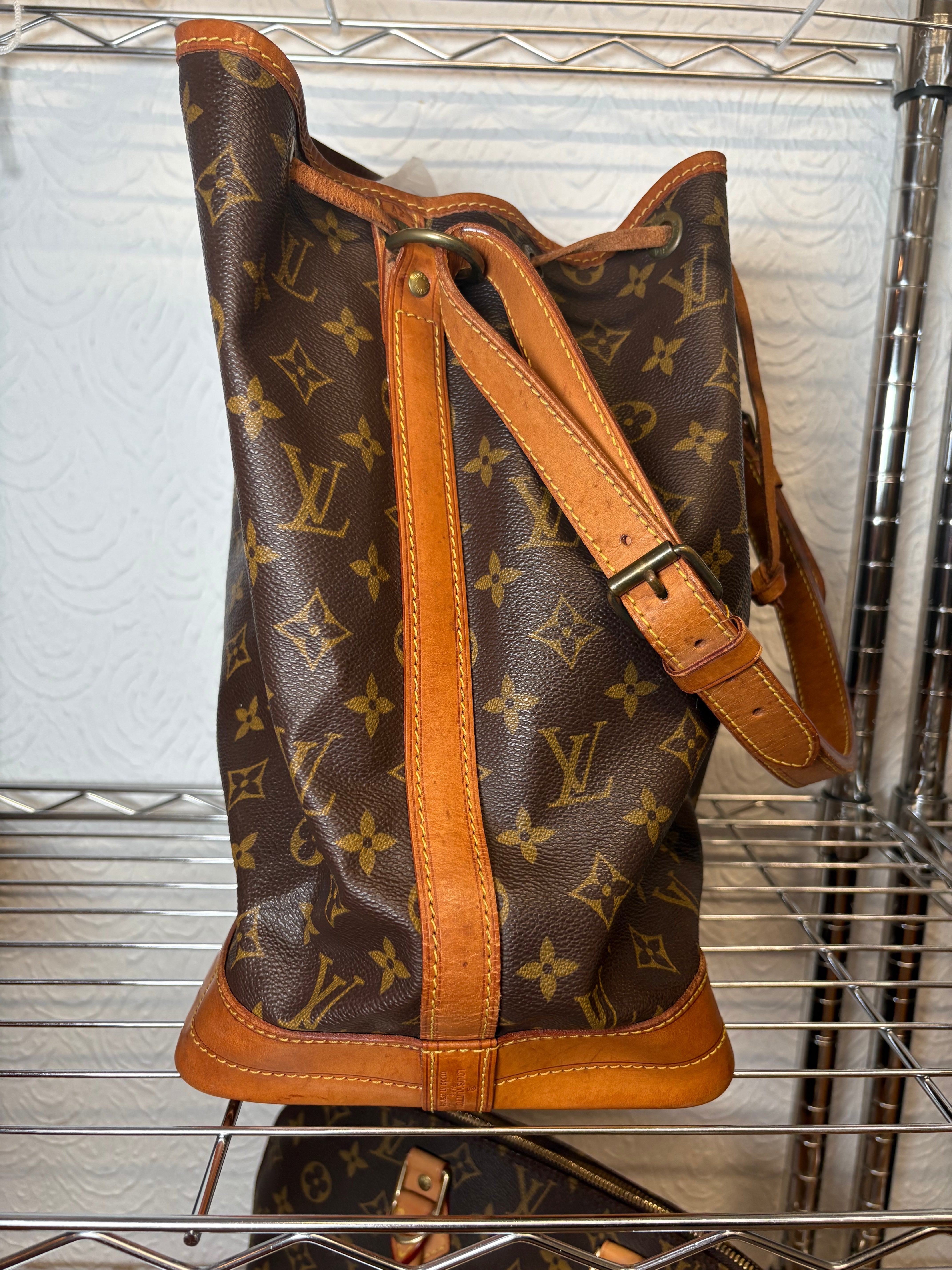 Louis Vuitton noè clásico vintage canvas monogram