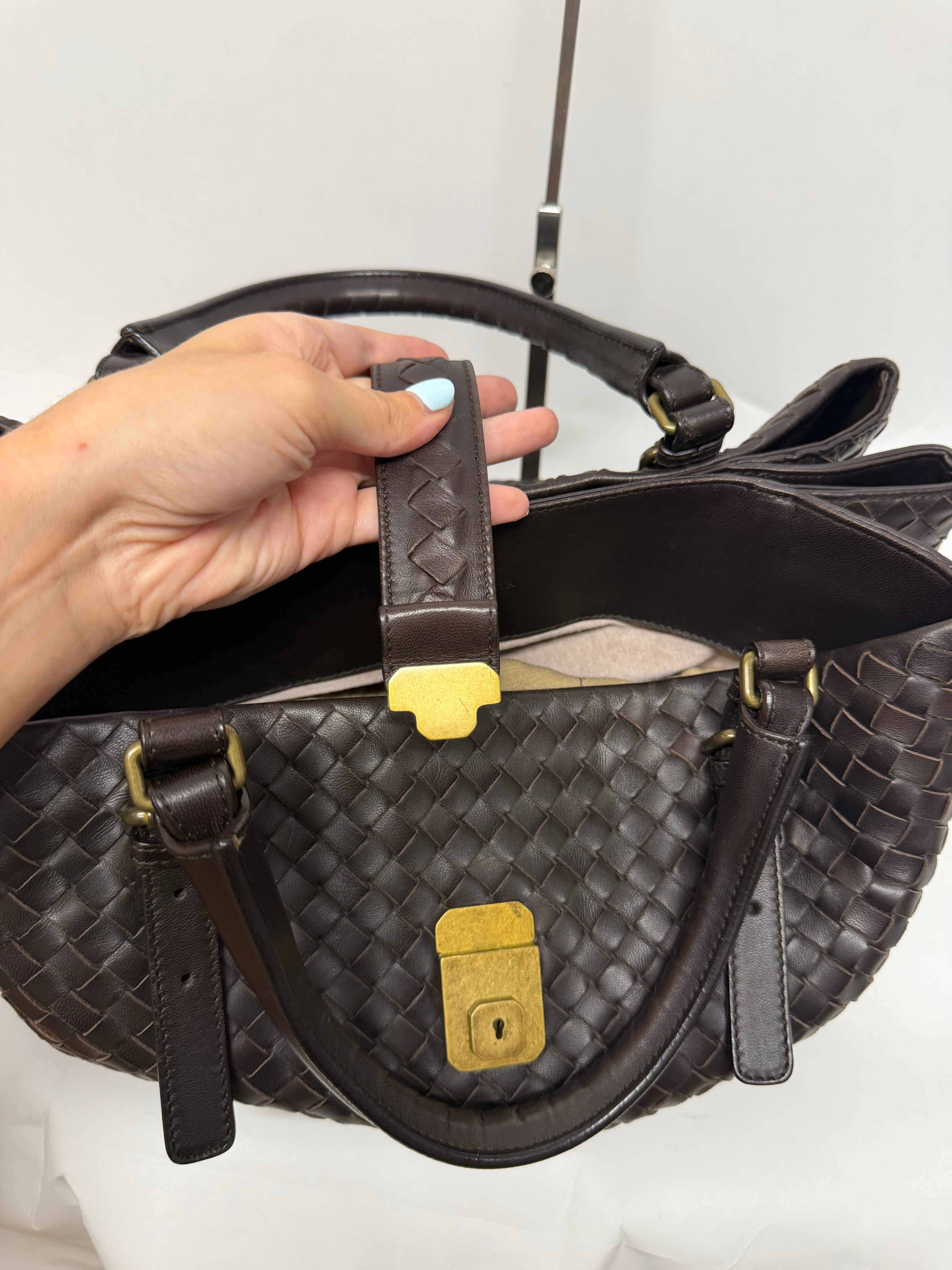 Bottega Veneta Roma Intrecciato Piel Marrón