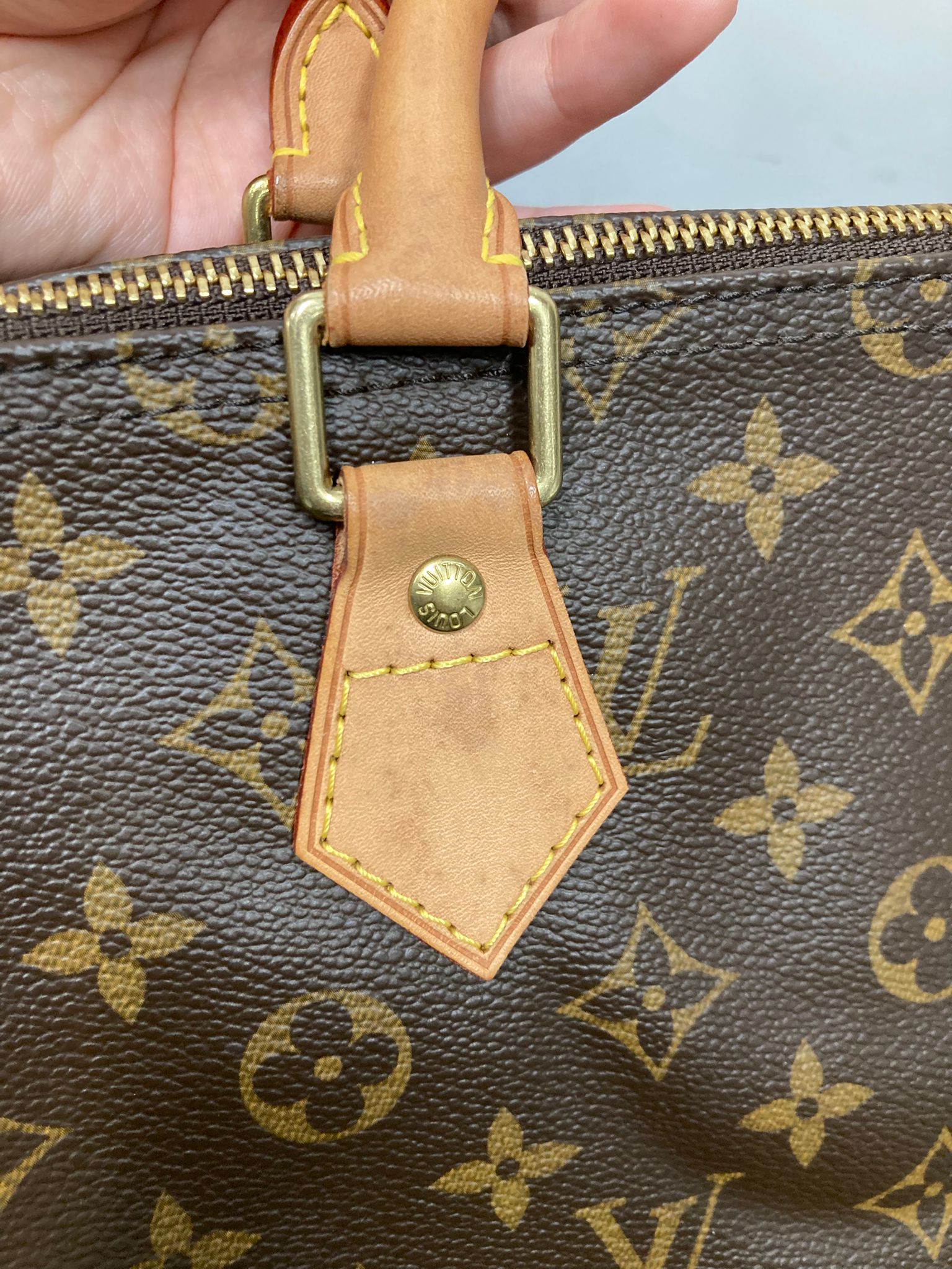 Louis Vuitton speedy 35 canvas monogram