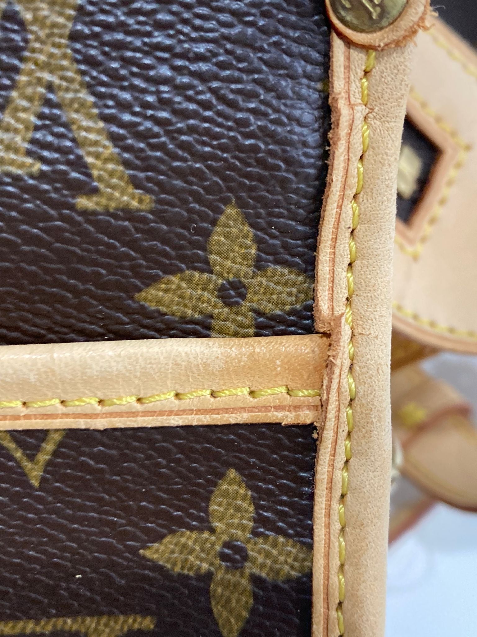 Louis Vuitton bandolera long