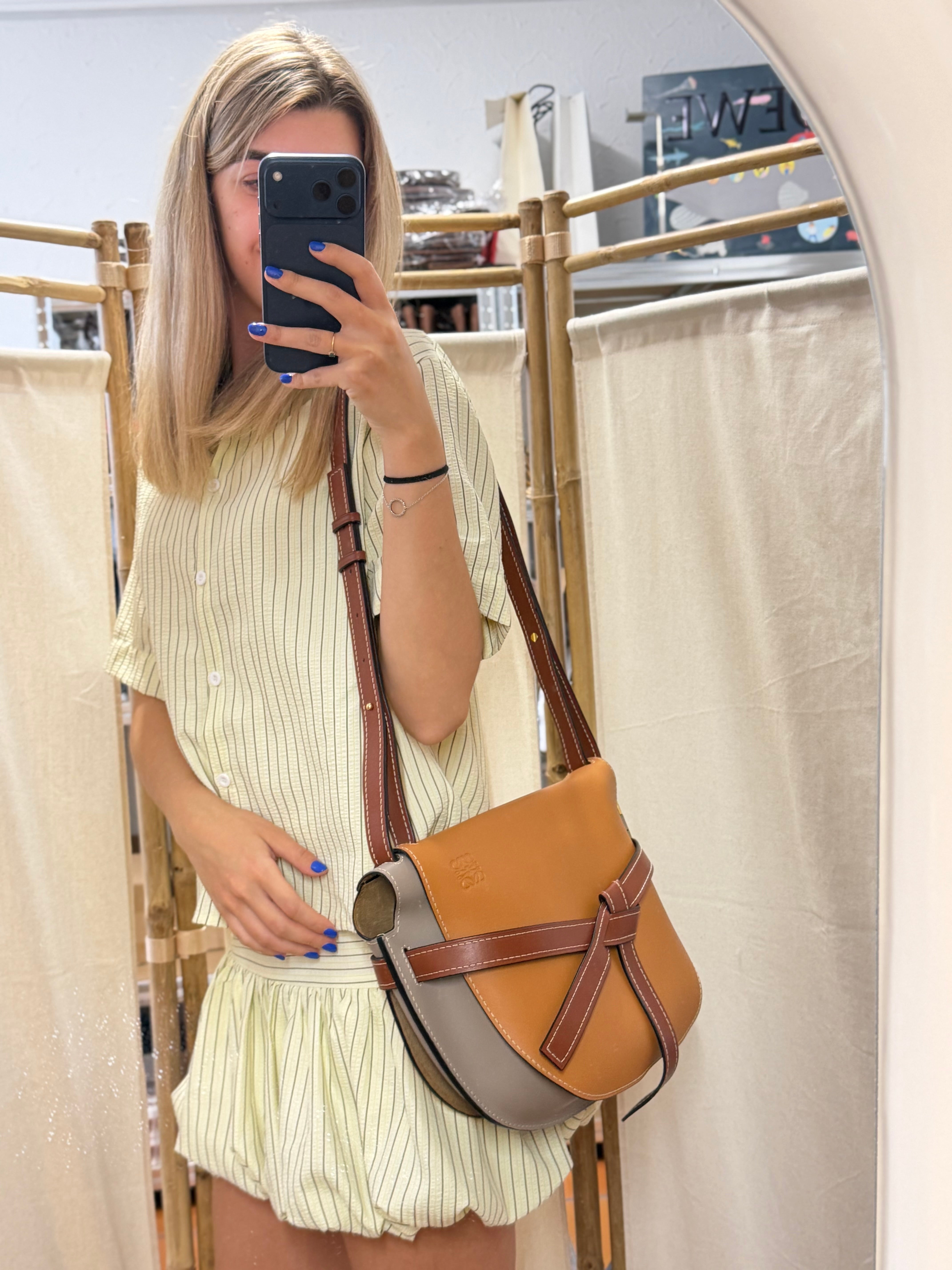 Loewe gate tricolor grande bandolera