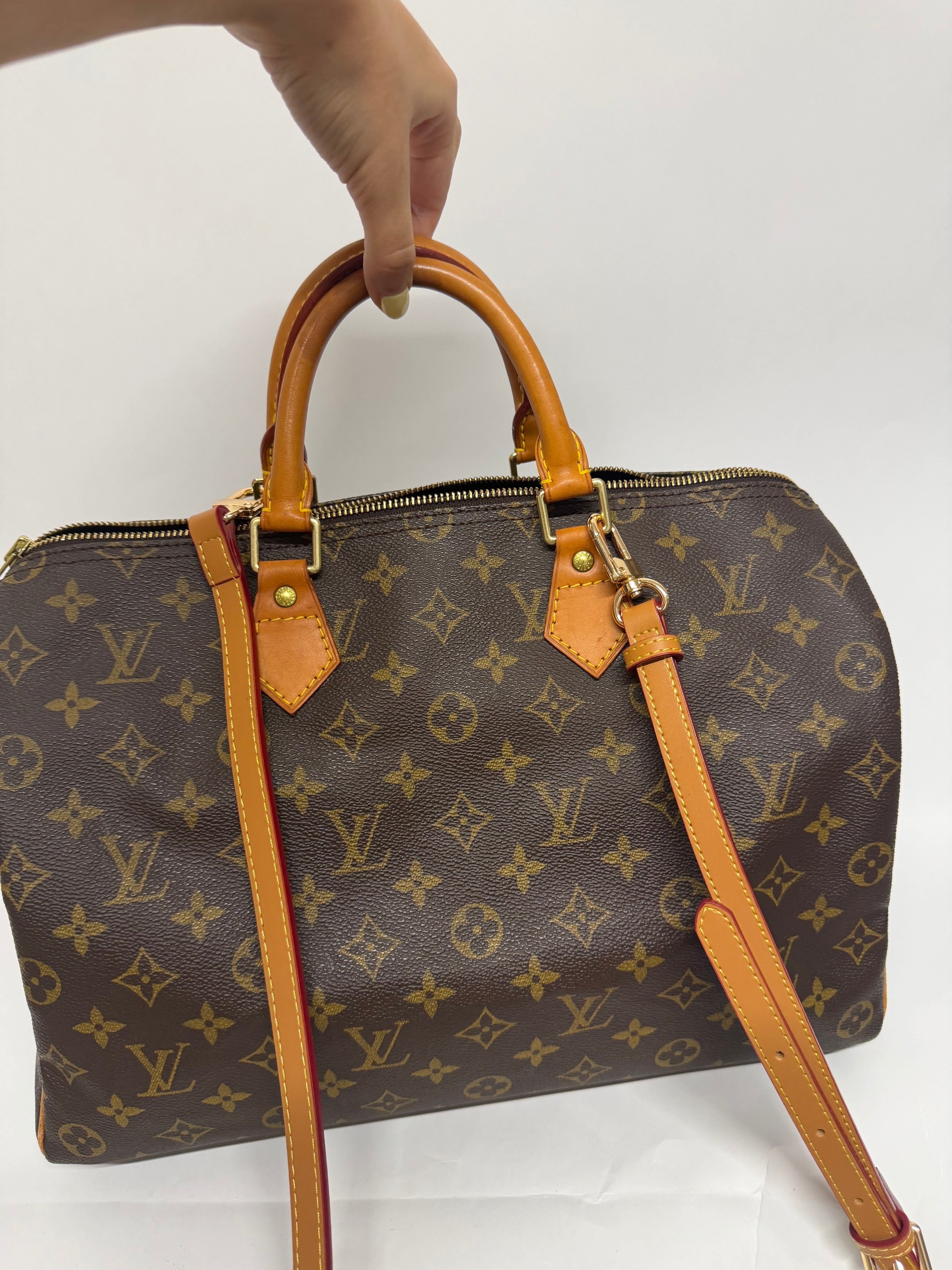 Louis Vuitton Speedy 35 SP0030