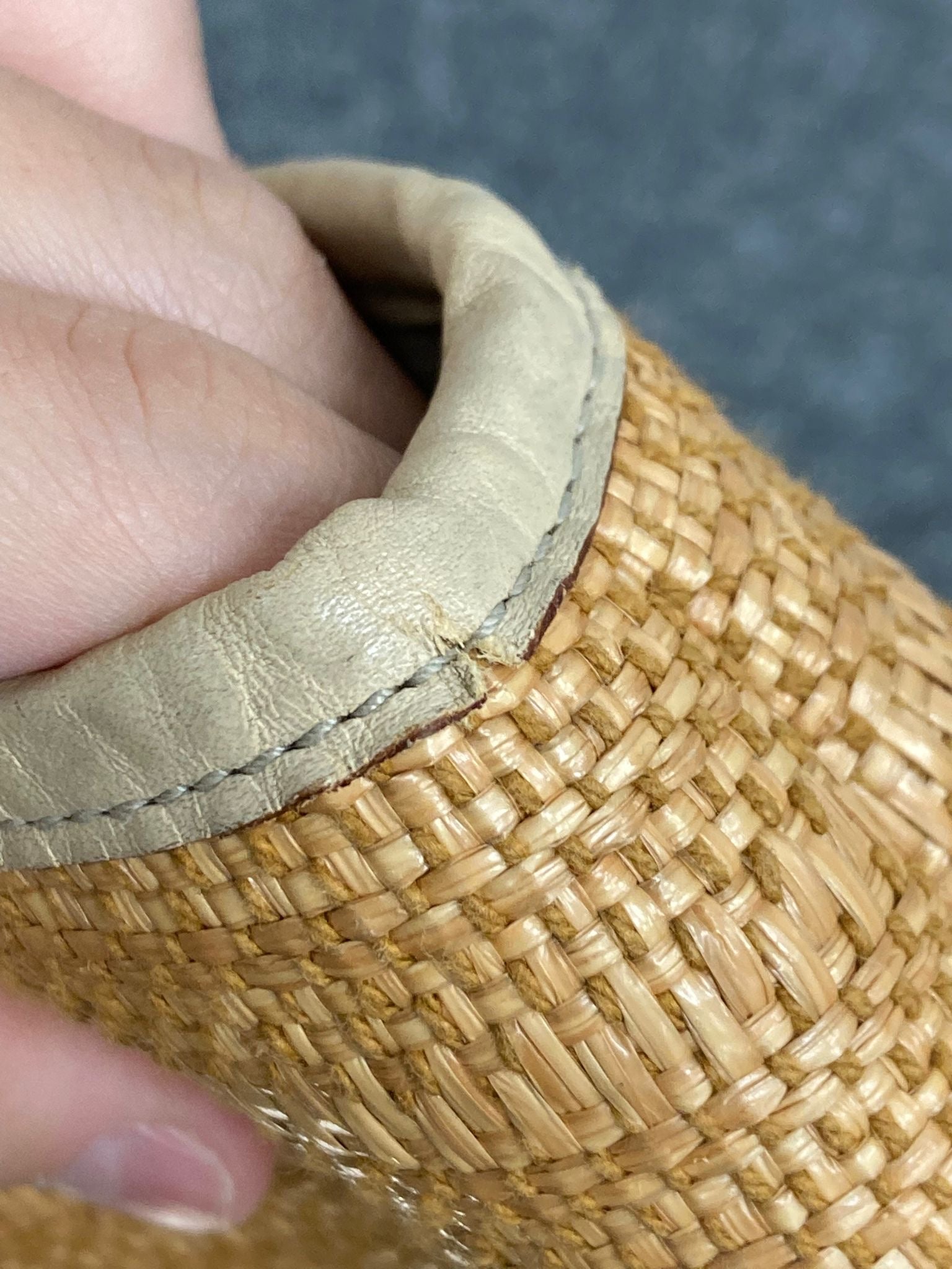 Gucci Horsebit Tote Bag en rafia y piel beige trenzada