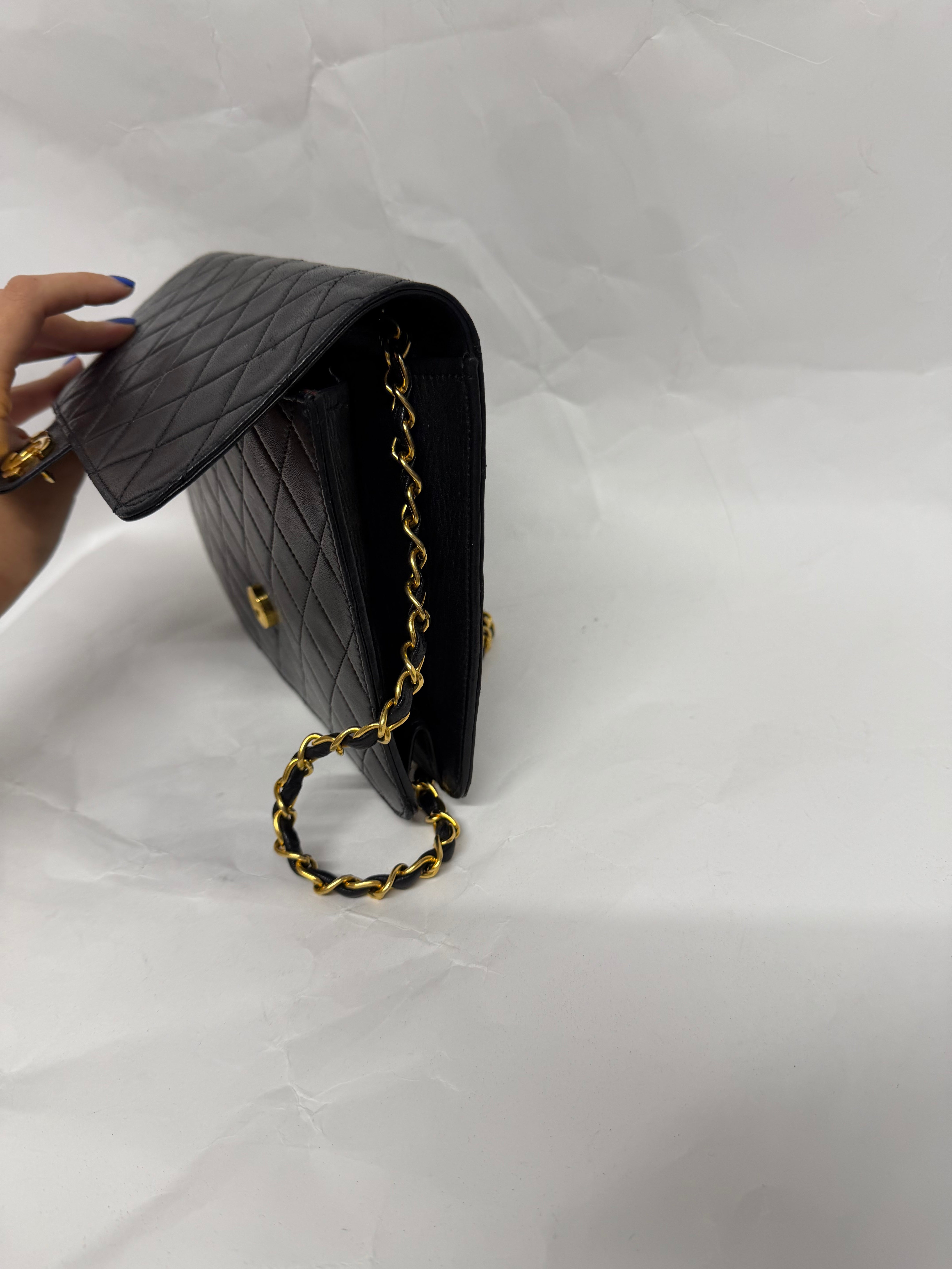 Chanel Push-Lock Lambskin Chain Shoulder Bag | Serie 4