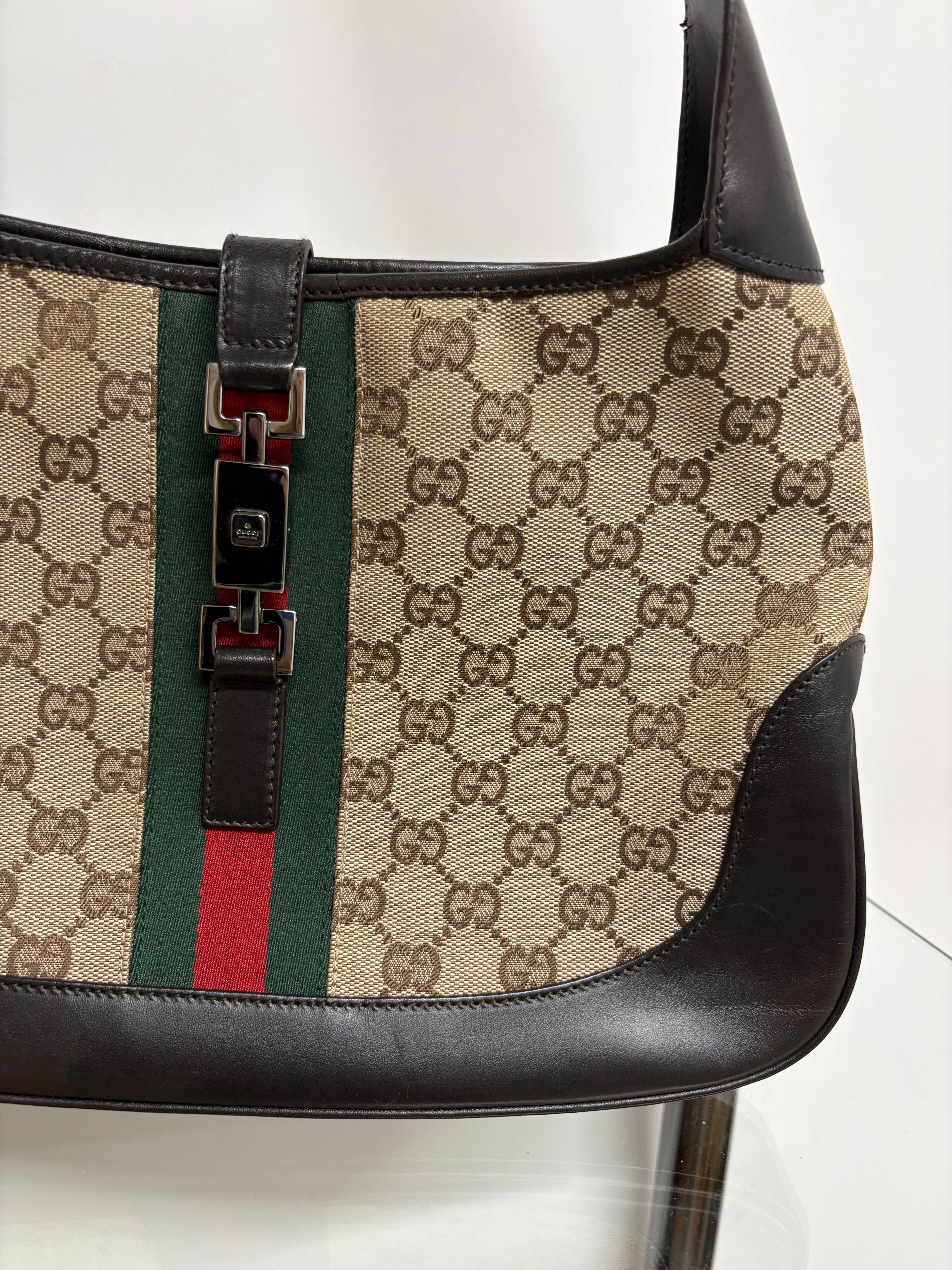 Gucci Jackie Vintage Clásico – GG Canvas & Piel Marrón Oscuro