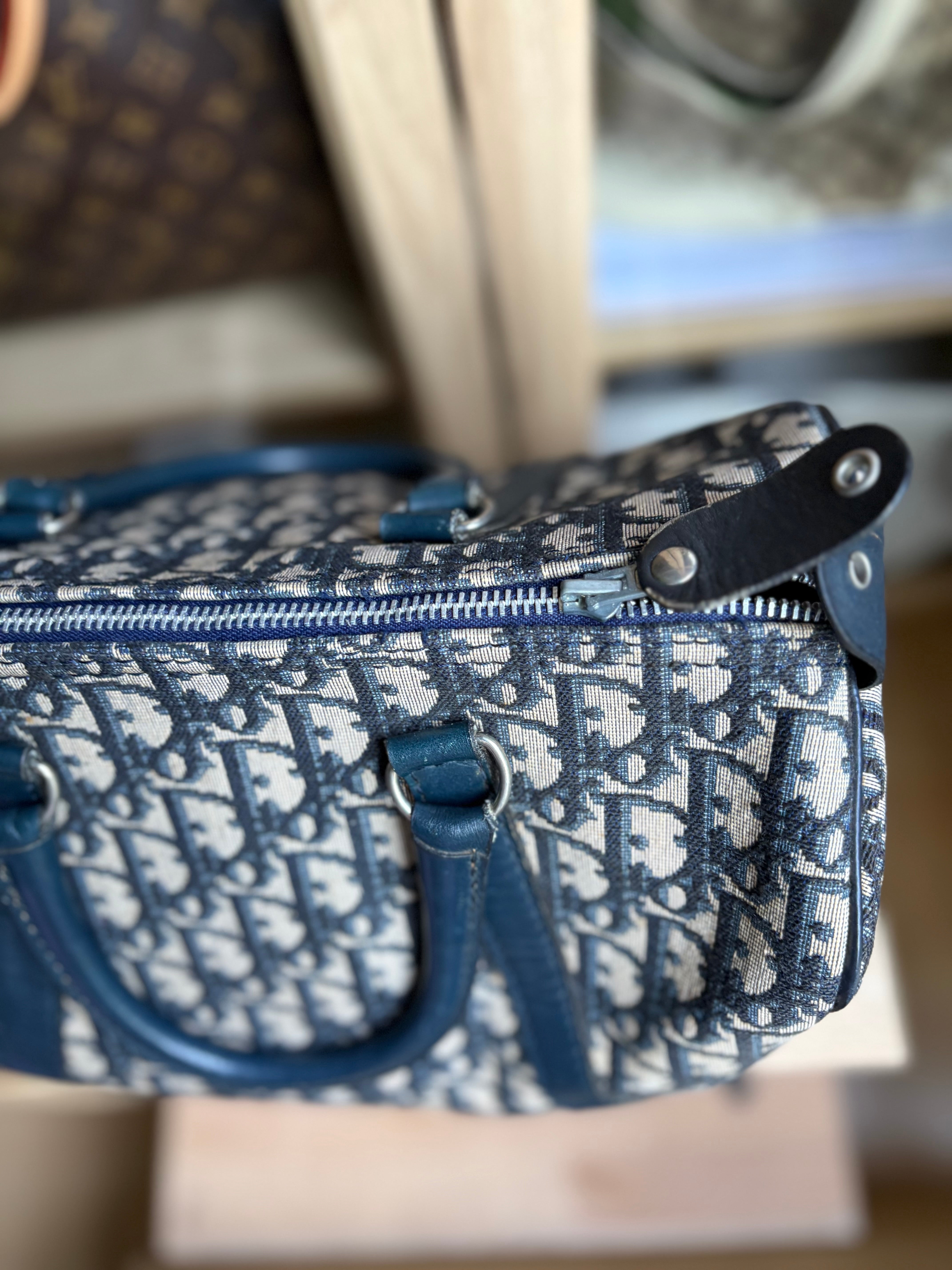 Bolso Dior Trotter Boston monograma Oblique azul marino – Talla 30