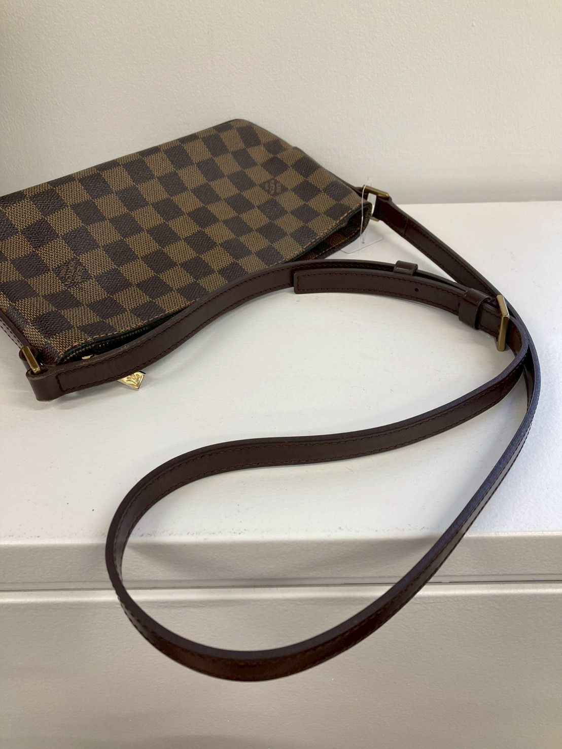 Louis Vuitton Trotteur bandolera en lona Damier Ebene