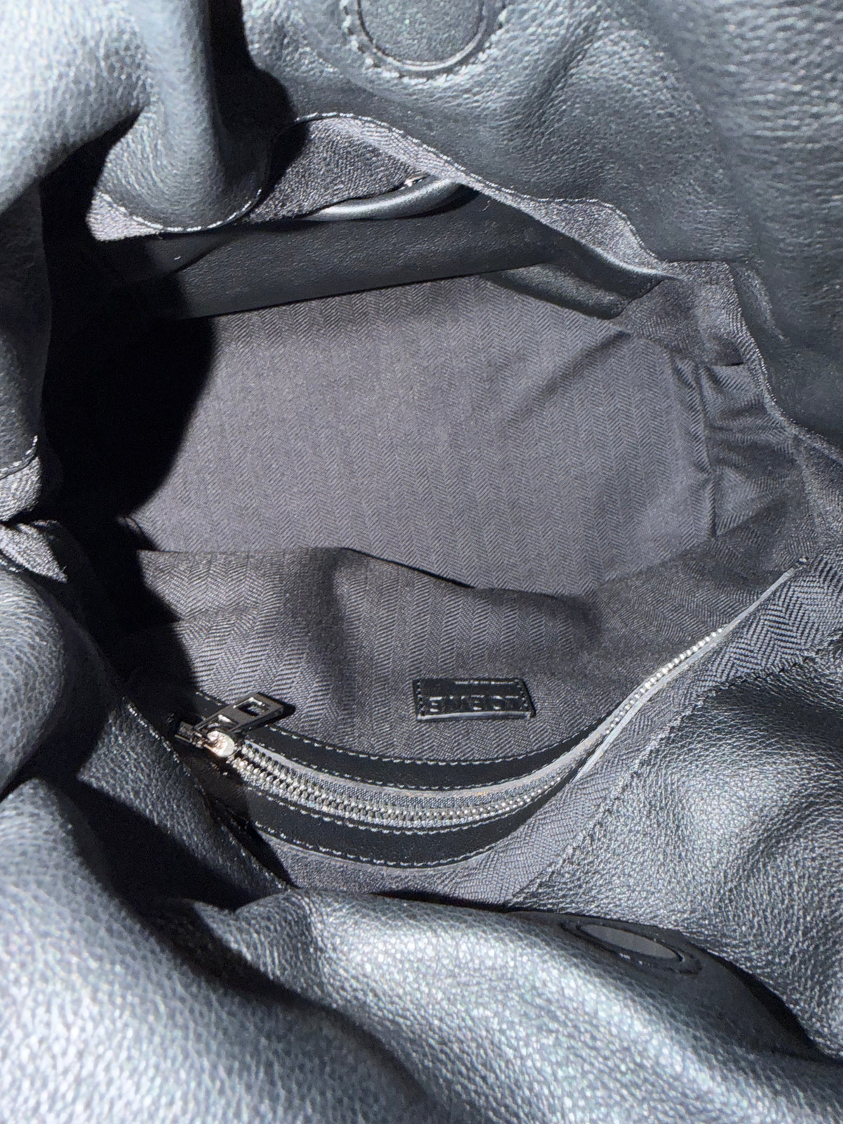 Loewe Flamenco Knot Tote Piel Negra mediana