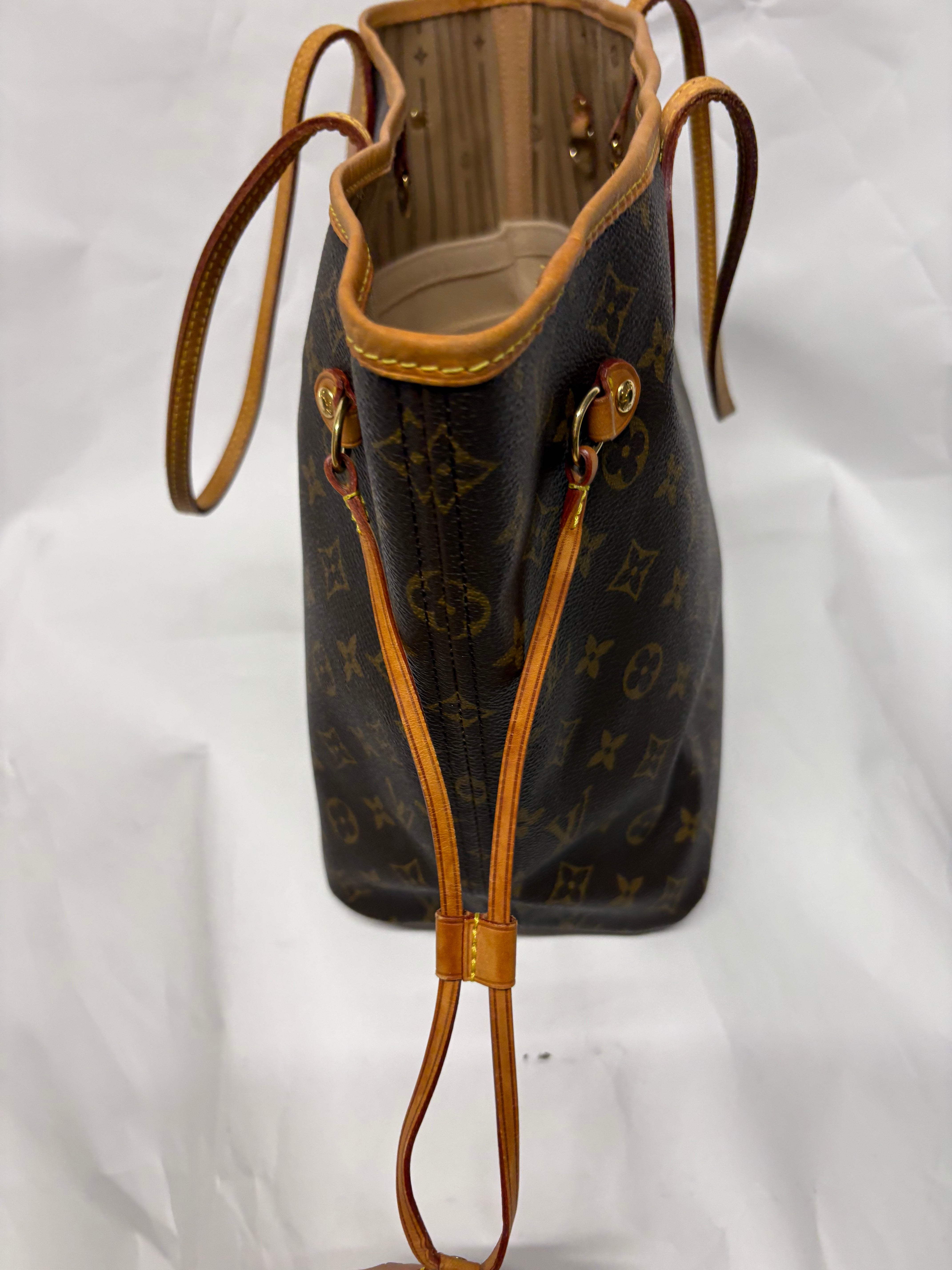Louis Vuitton Neverfull MM Monogram y Beige