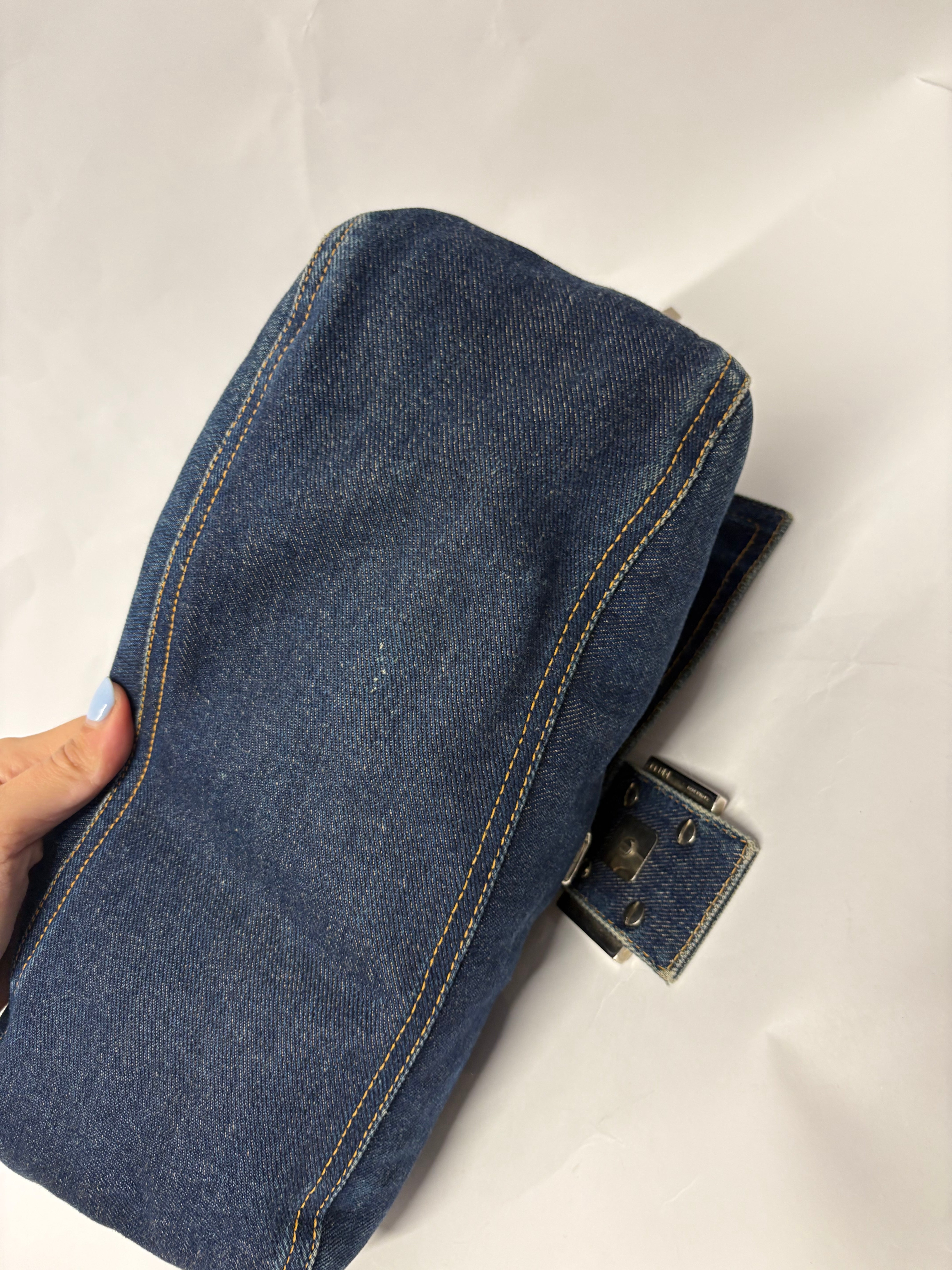 Fendi Mamma Baguette Denim - Icono Vintage
