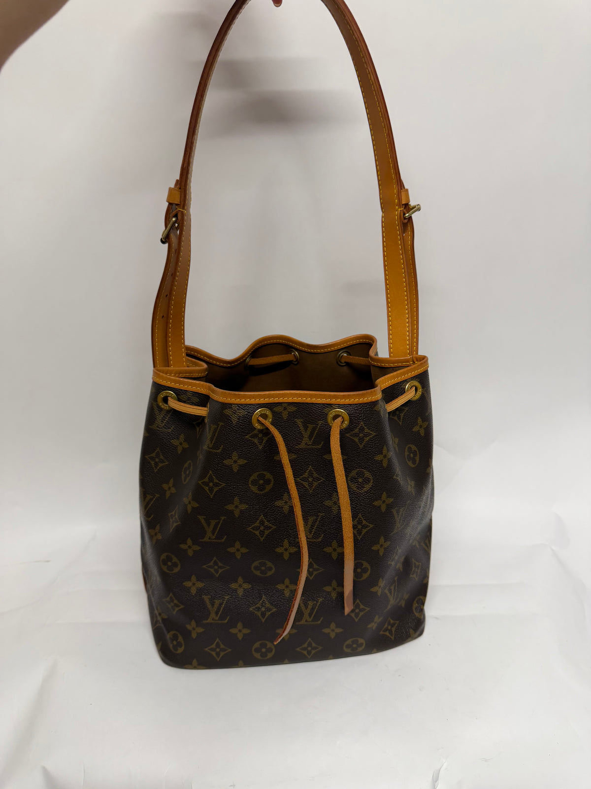 Louis Vuitton Petit Noé Monogram