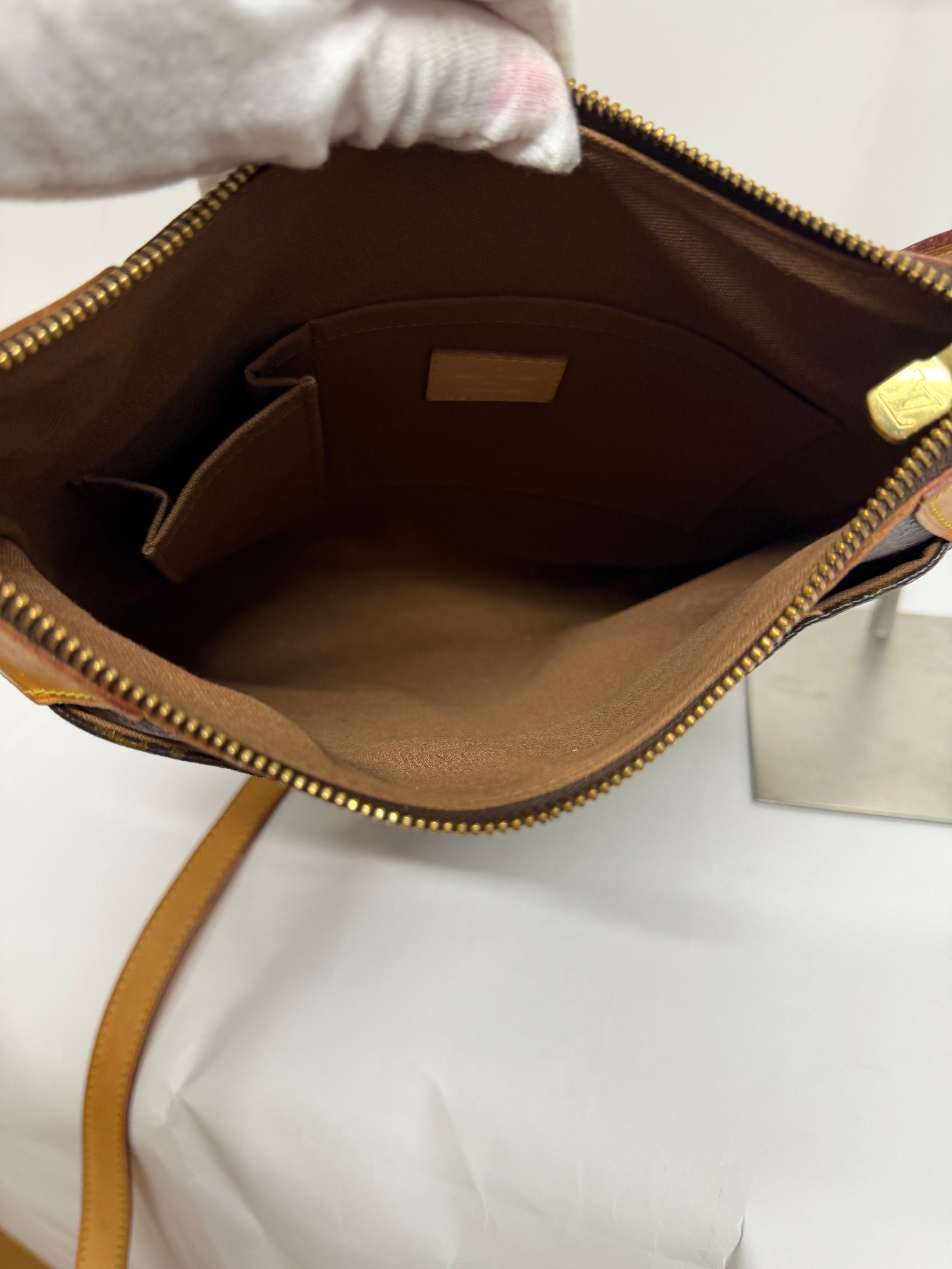 Louis Vuitton Odéon bandolera Monogram