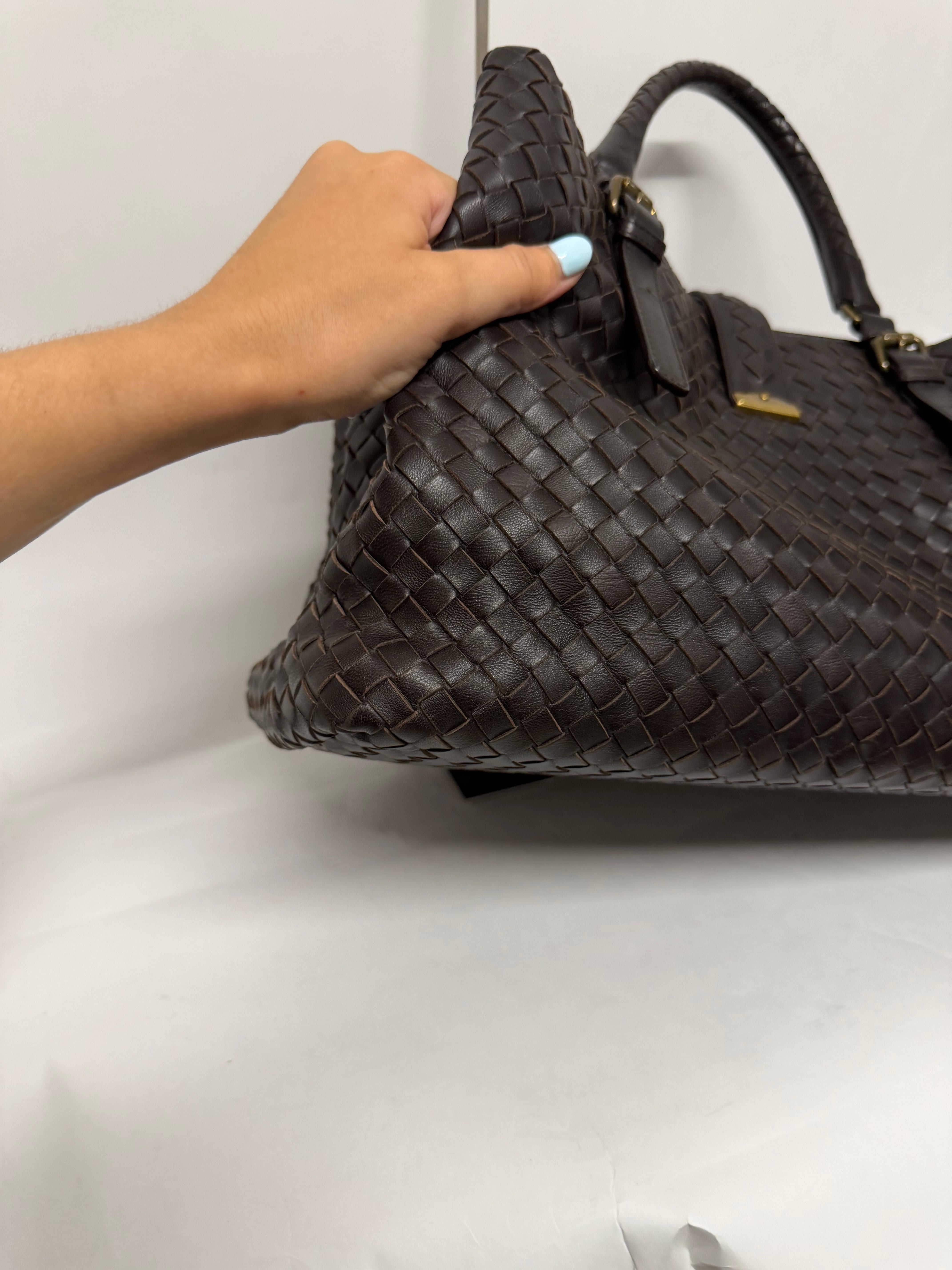Bottega Veneta Roma Intrecciato Piel Marrón