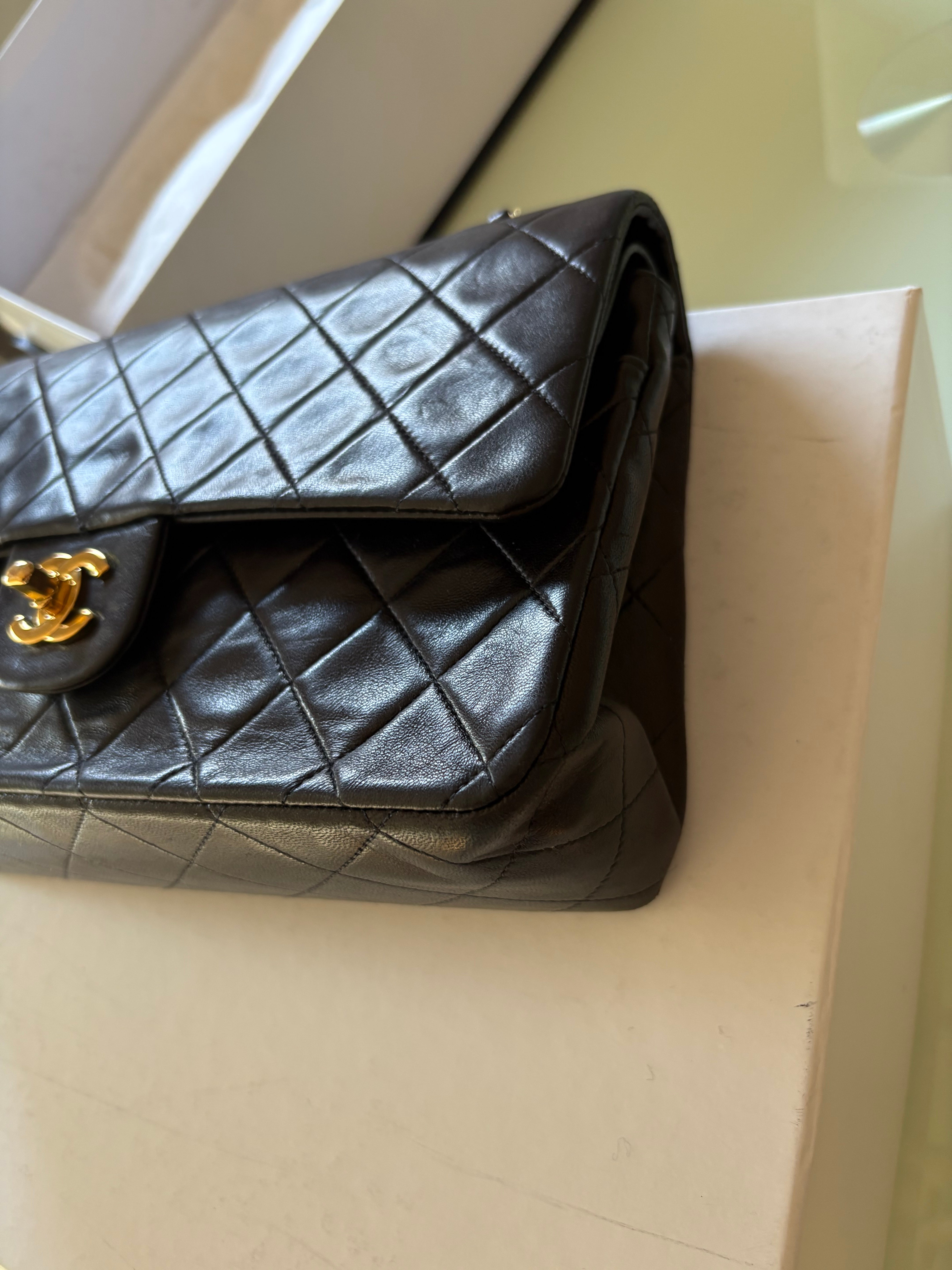 Chanel Timeless Classic Flap Medium 25 Double Flap Negro Lambskin