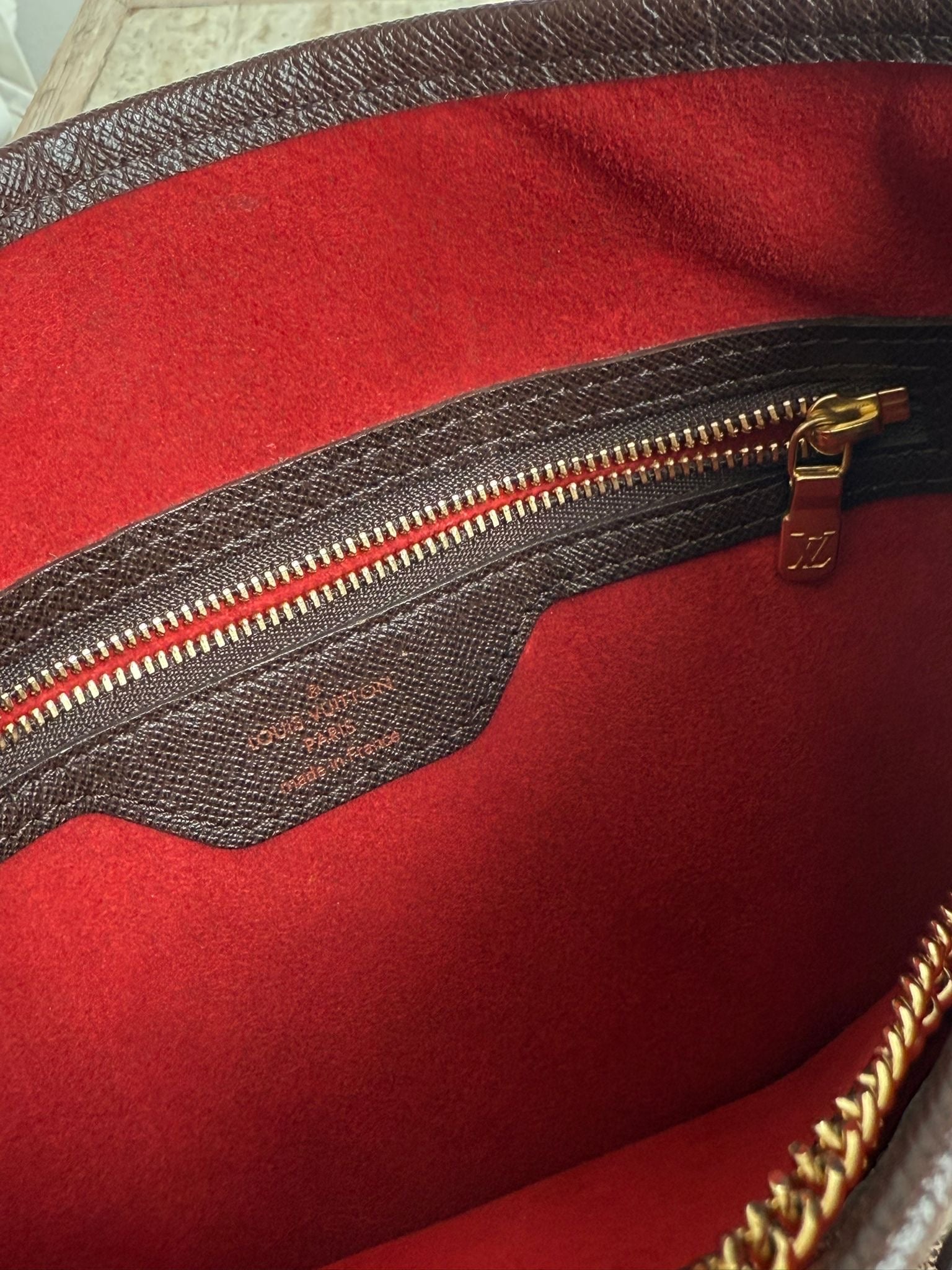 Louis Vuitton Marais Bucket con Pochette en Ébène