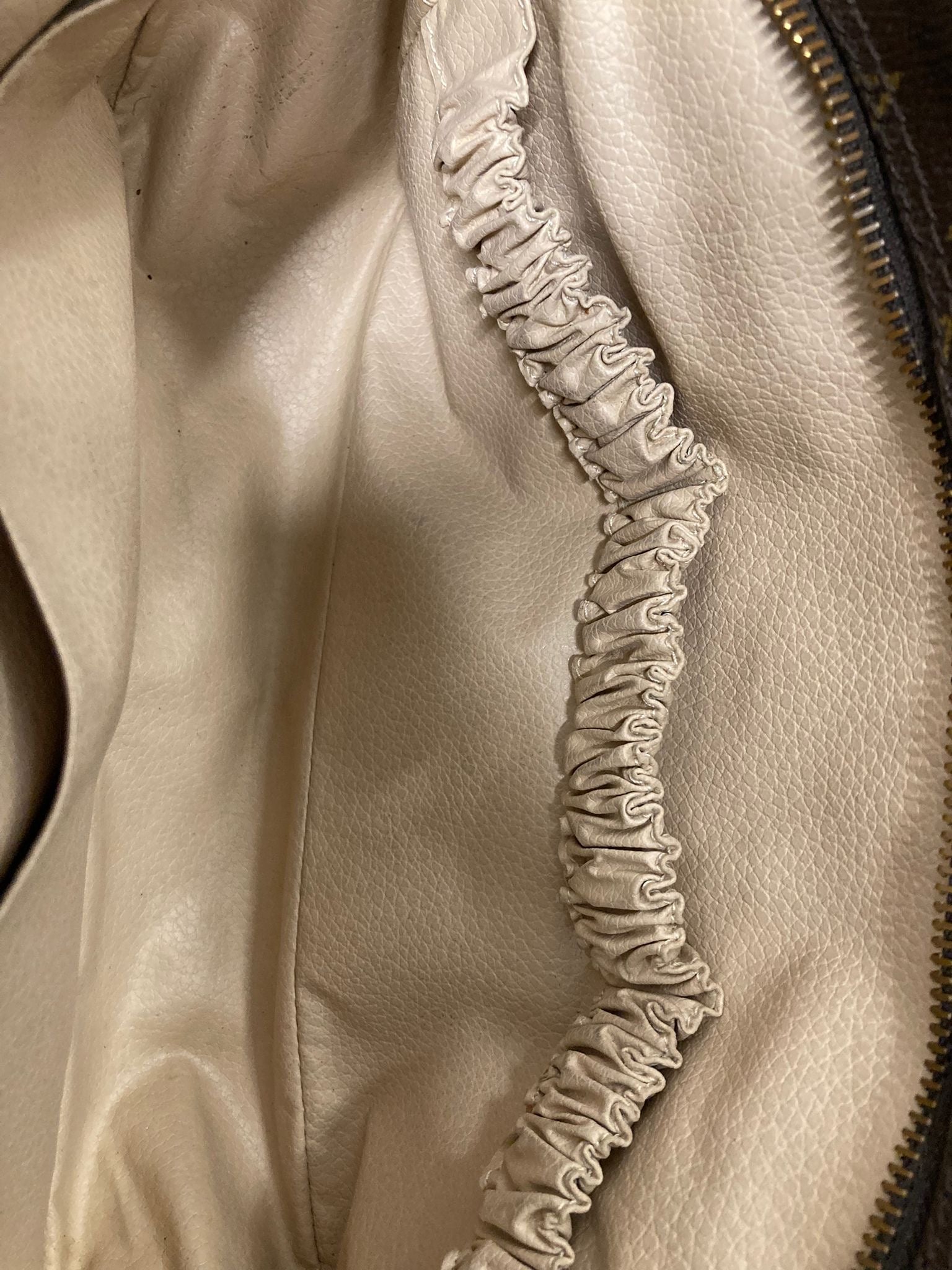 Louis Vuitton Trousse Toilette 28 Monogram