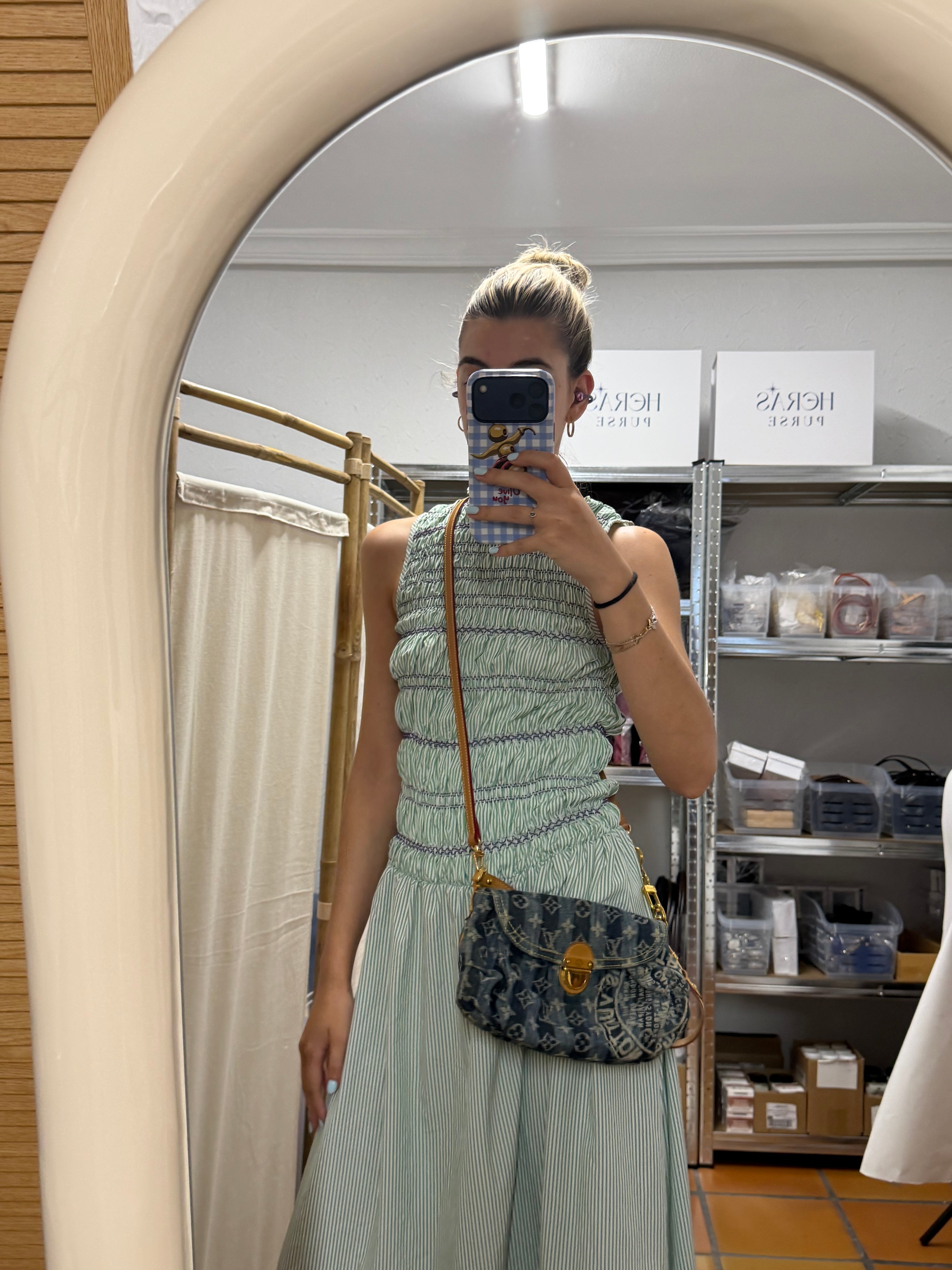 Louis Vuitton Pleaty Denim Monogram de la exclusiva Cruise Collection