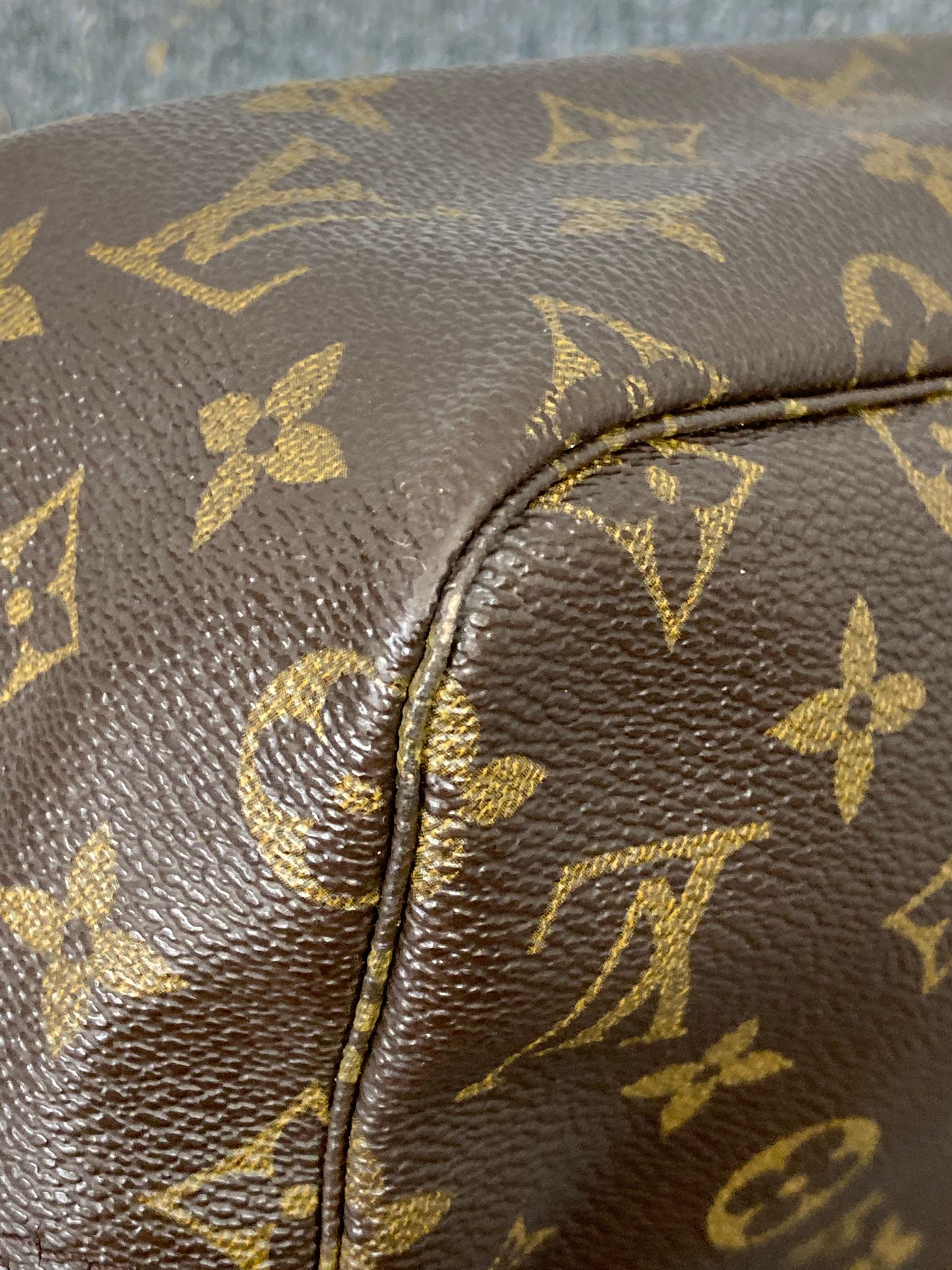 Louis Vuitton Trousse Toilette 28 – Canvas Monogram