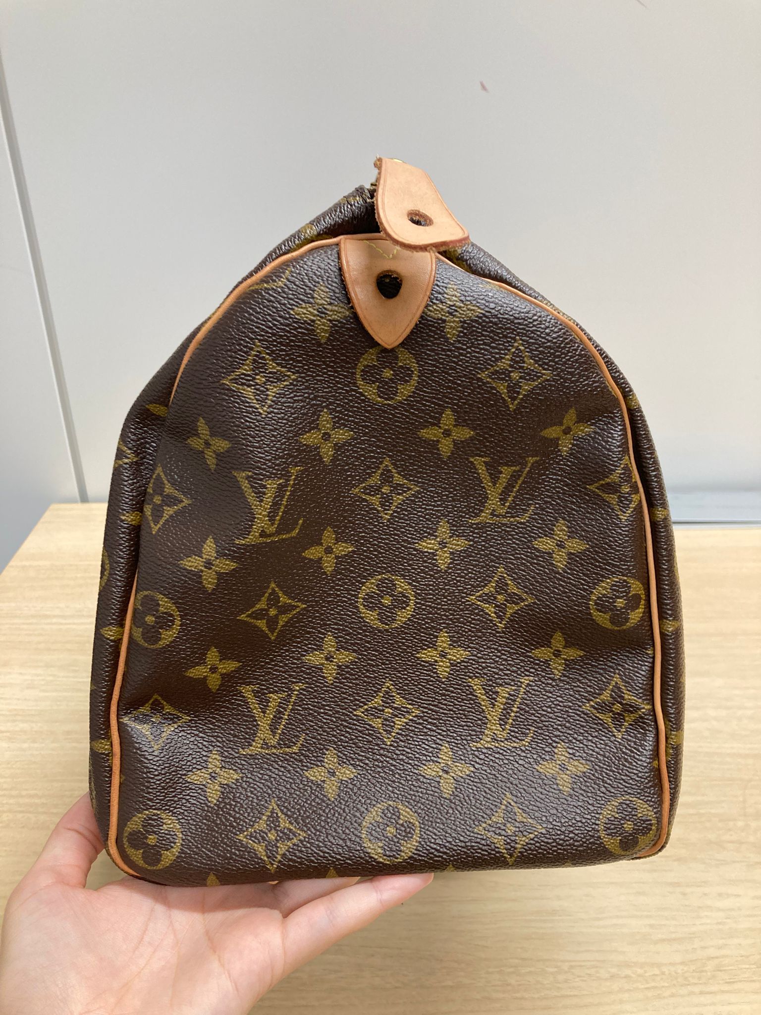 Louis Vuitton speedy 35 monogram