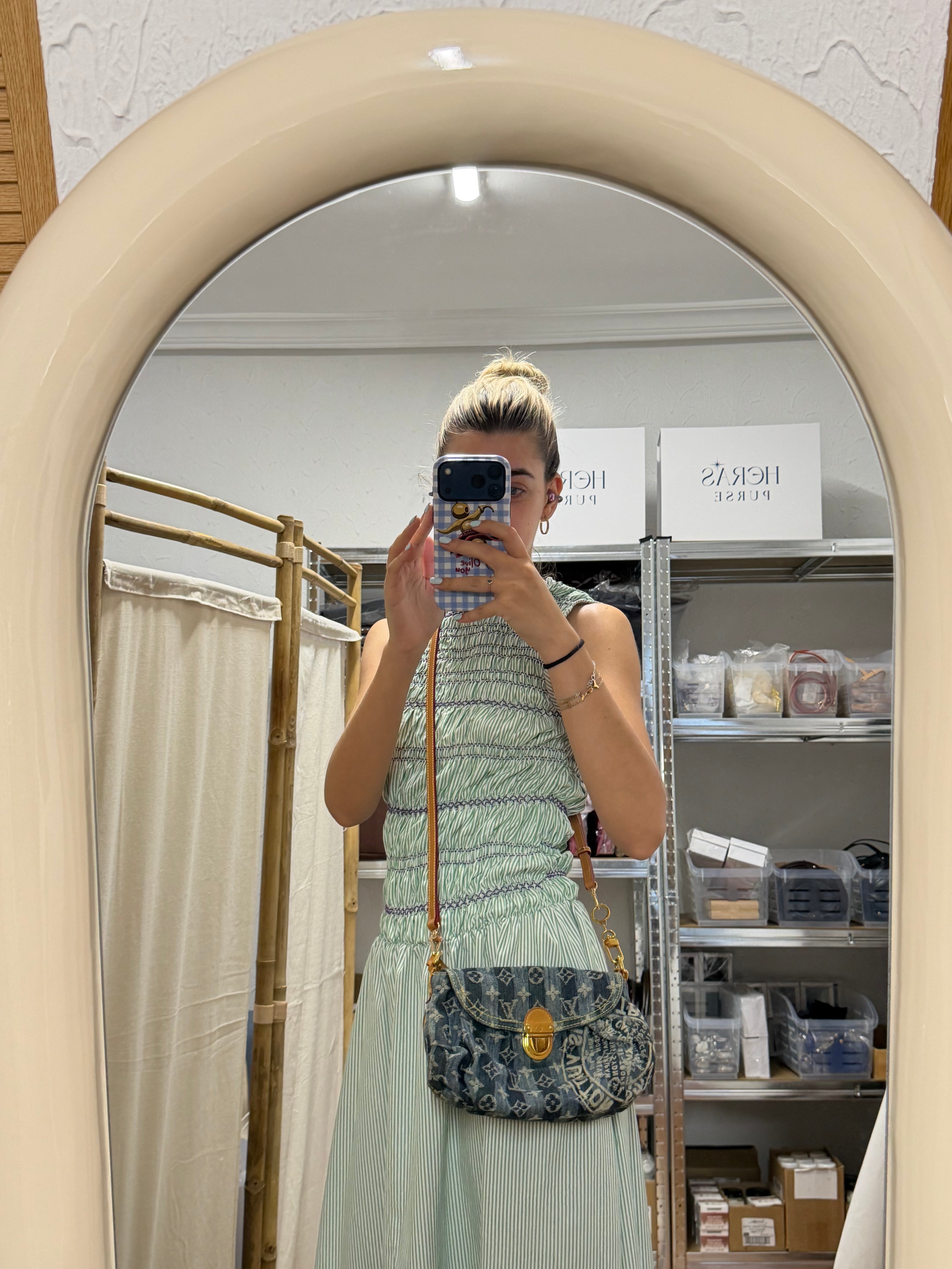 Louis Vuitton Pleaty Denim Monogram de la exclusiva Cruise Collection