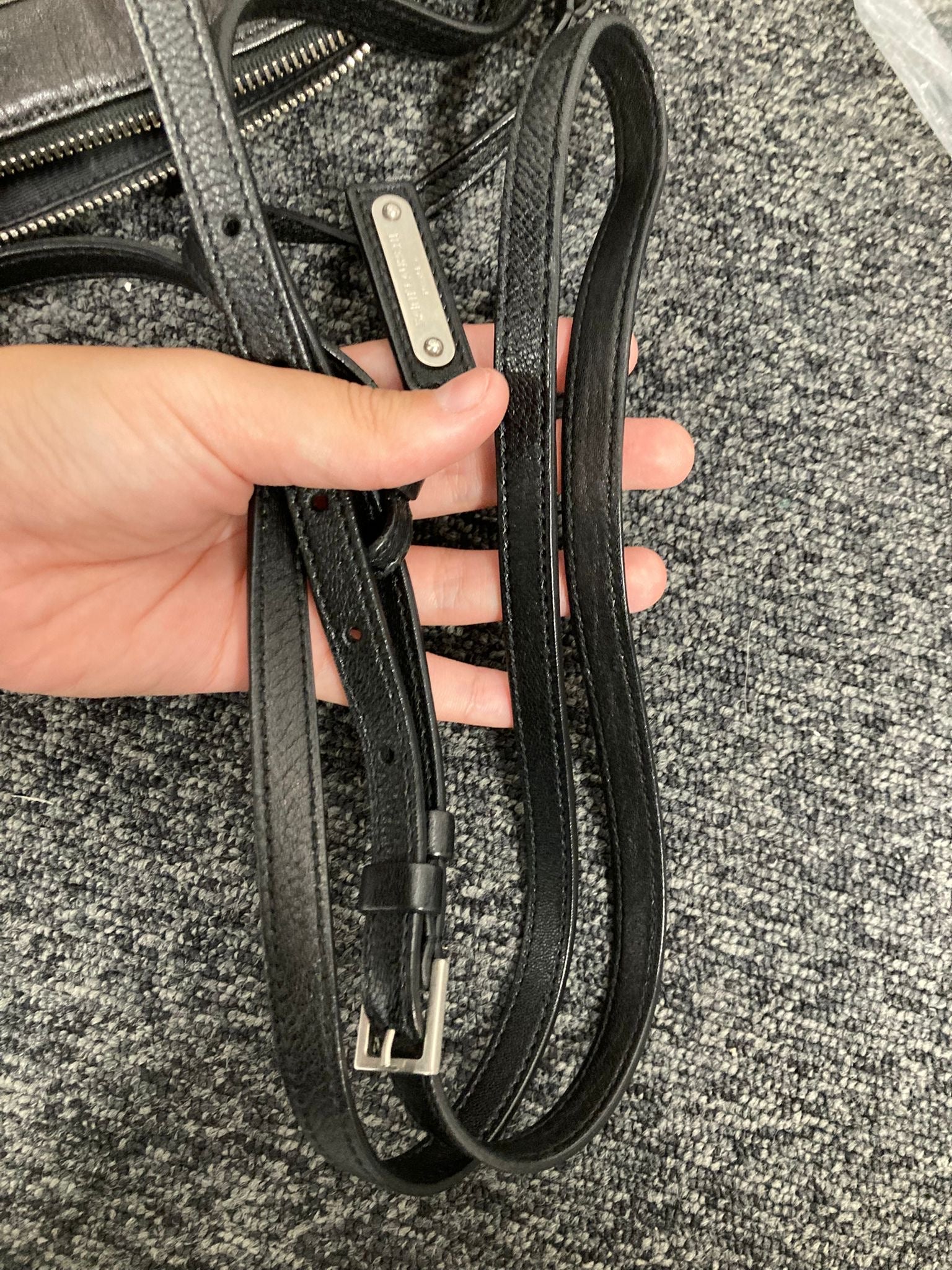 Saint Laurent Lou Camera Bag en piel negra