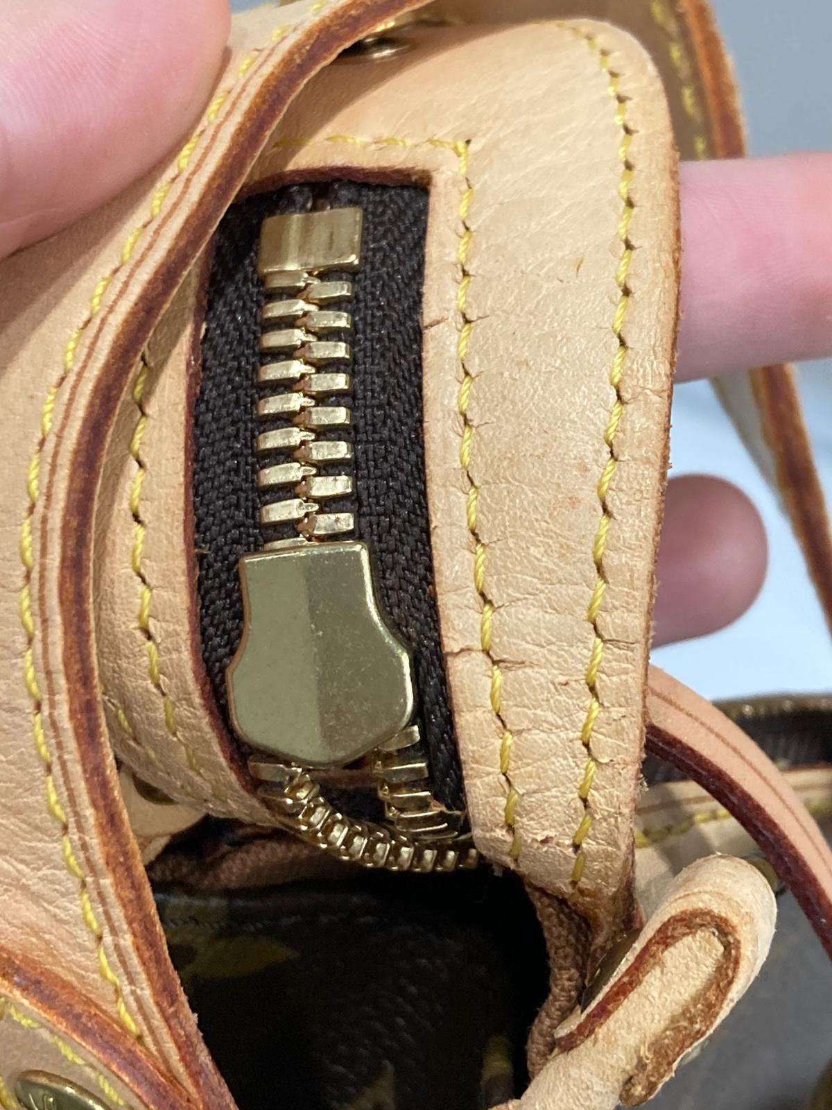 Louis Vuitton bandolera long